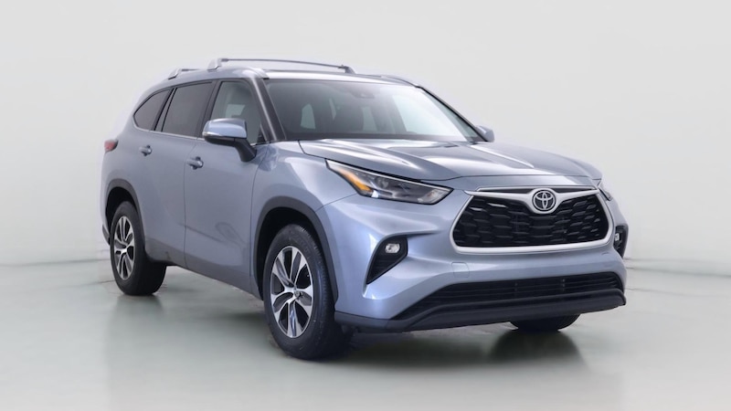 2023 Toyota Highlander XLE Hero Image