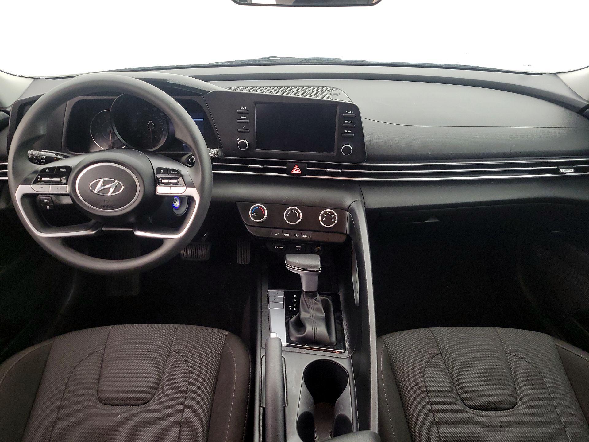 Thumbnail: 2023 Hyundai Elantra - 9