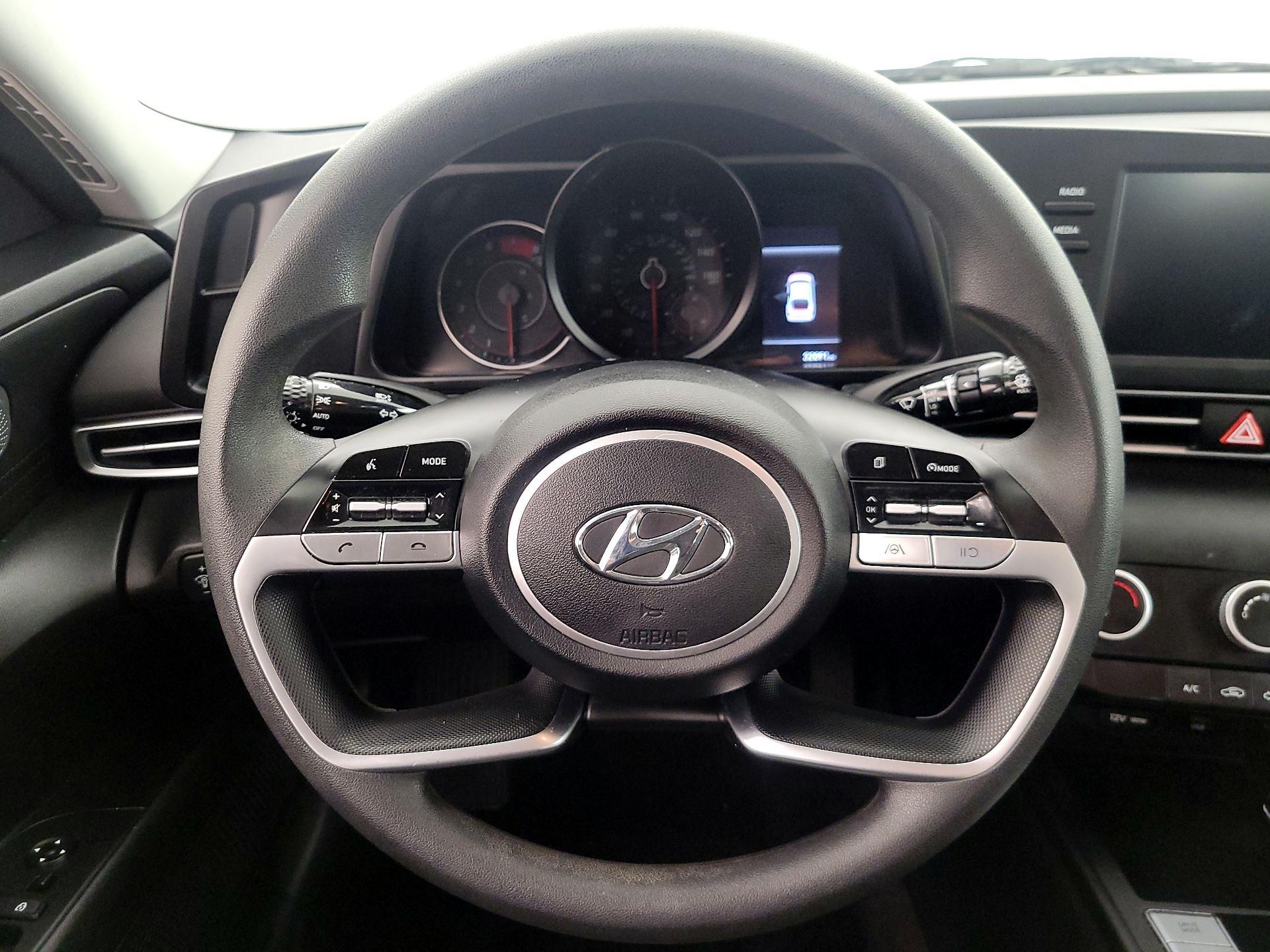 Thumbnail: 2023 Hyundai Elantra - 10