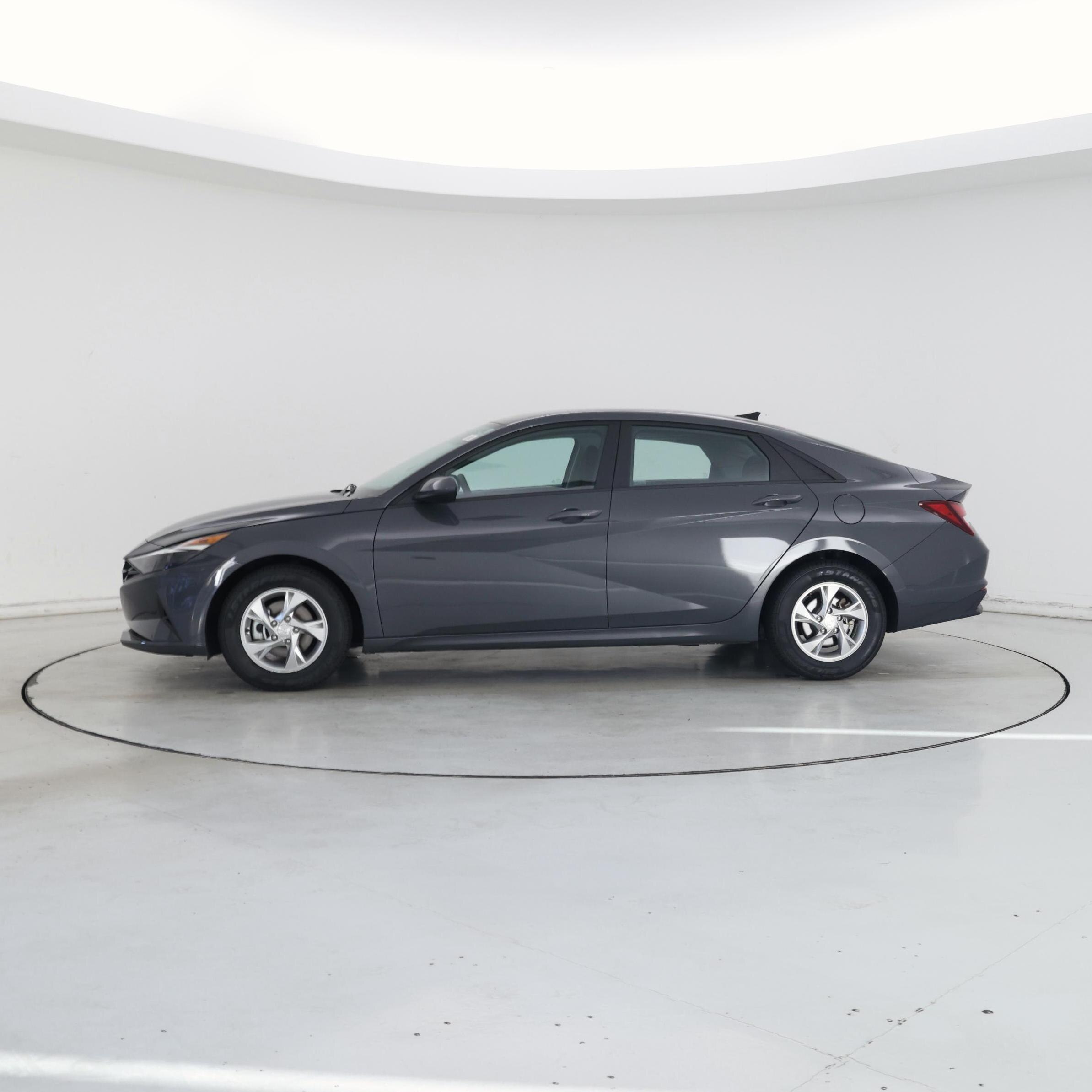 Thumbnail: 2023 Hyundai Elantra - 3