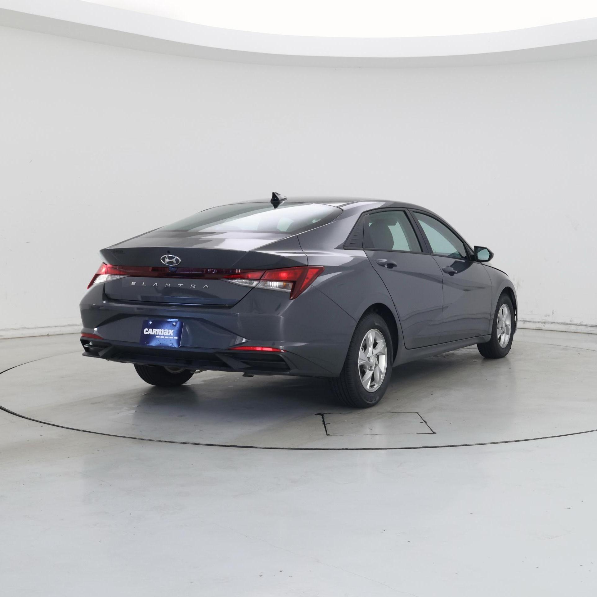 Thumbnail: 2023 Hyundai Elantra - 8