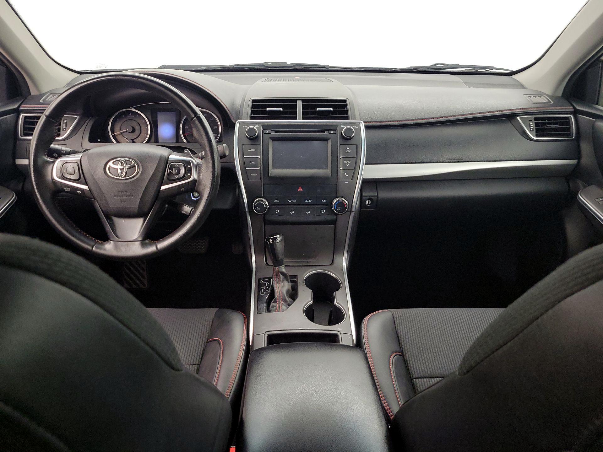 Thumbnail: 2016 Toyota Camry - 9