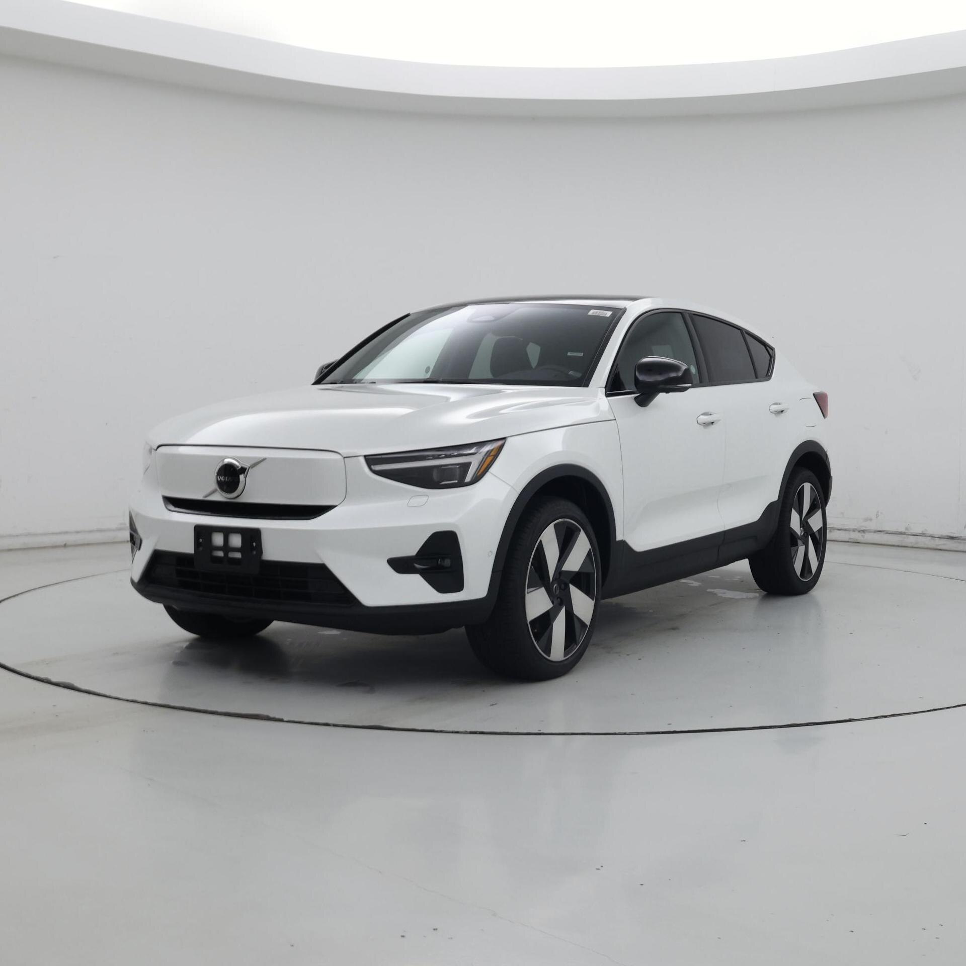 Thumbnail: 2023 Volvo C40 - 4