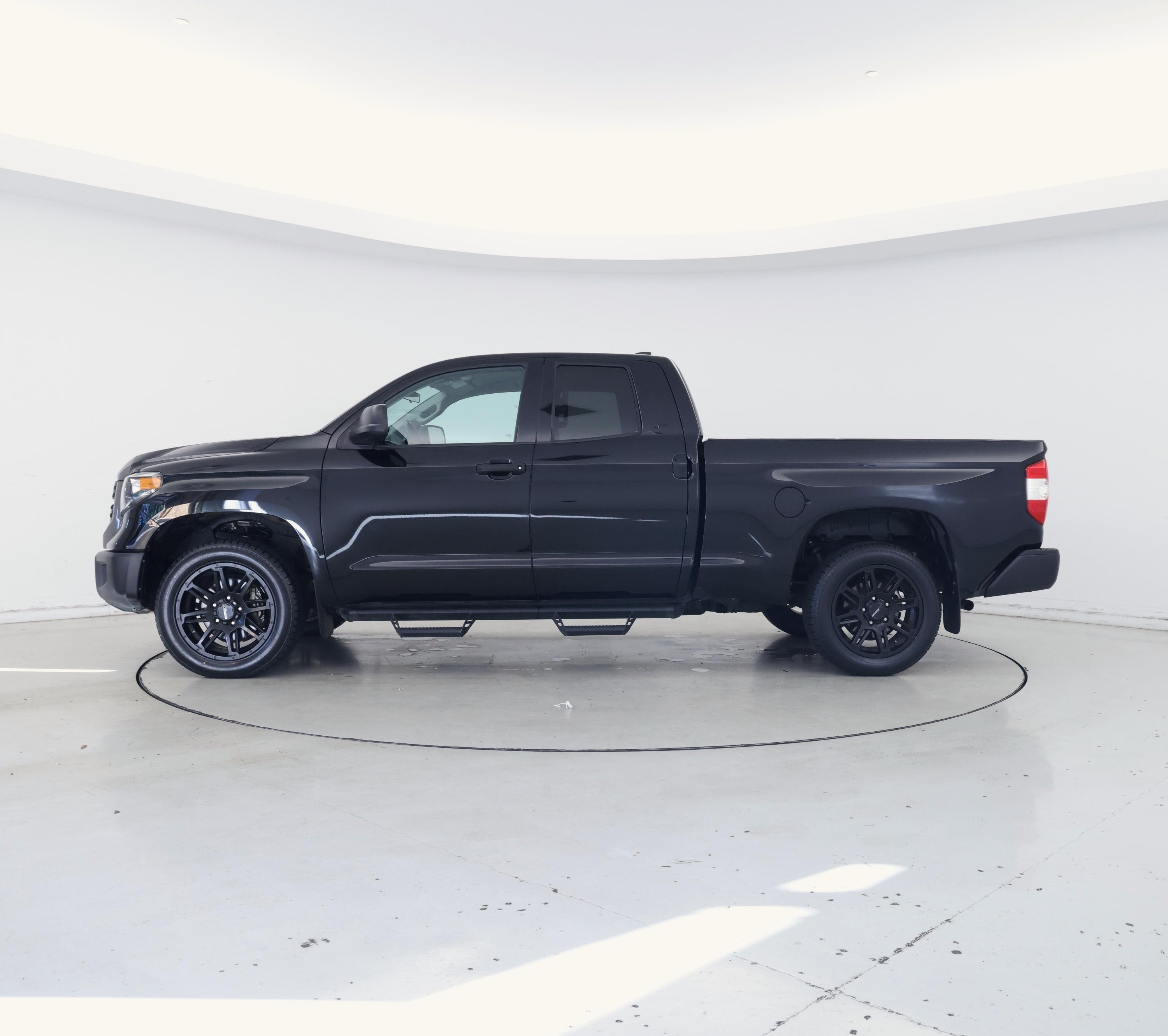 Thumbnail: 2021 Toyota Tundra - 3