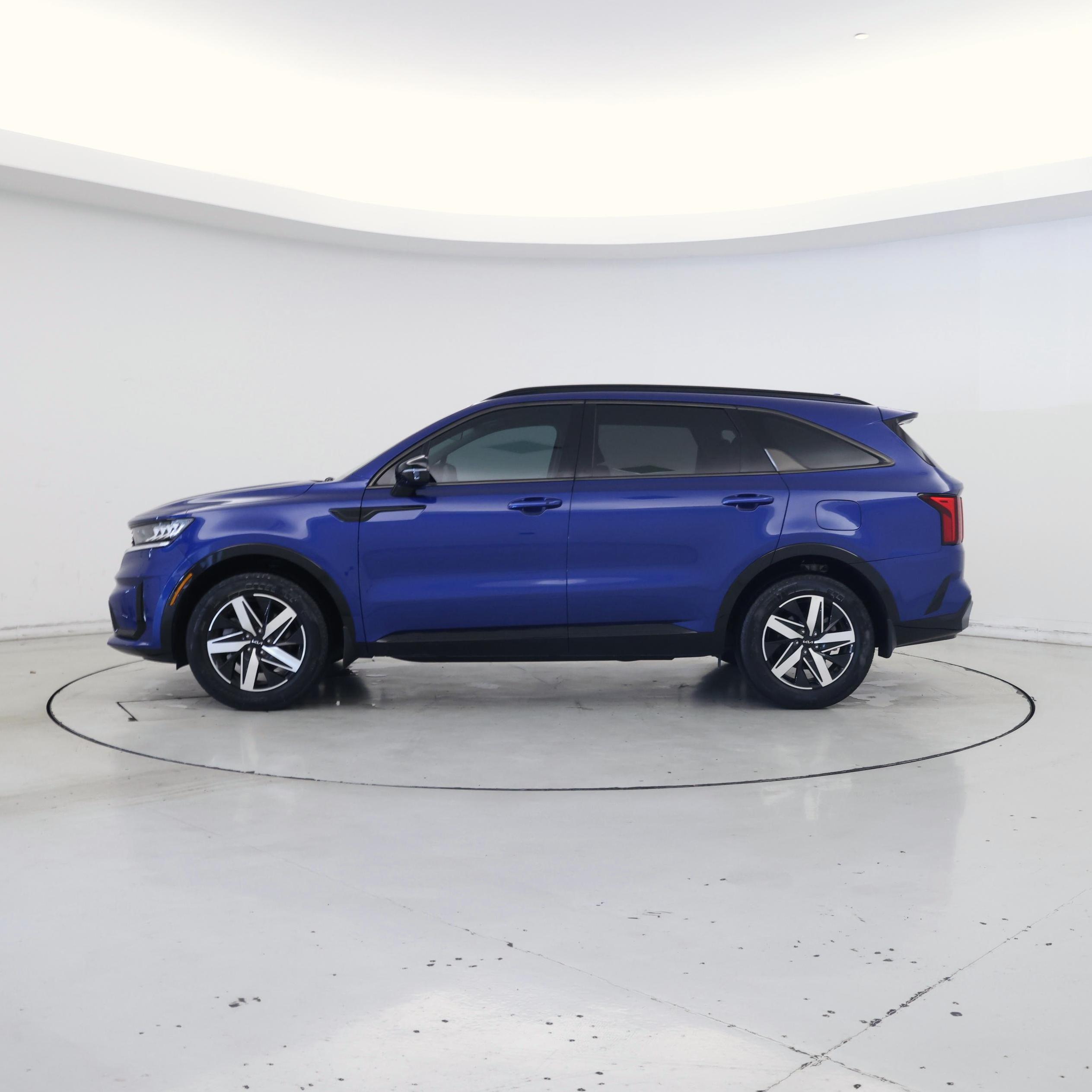 Thumbnail: 2023 Kia Sorento - 3