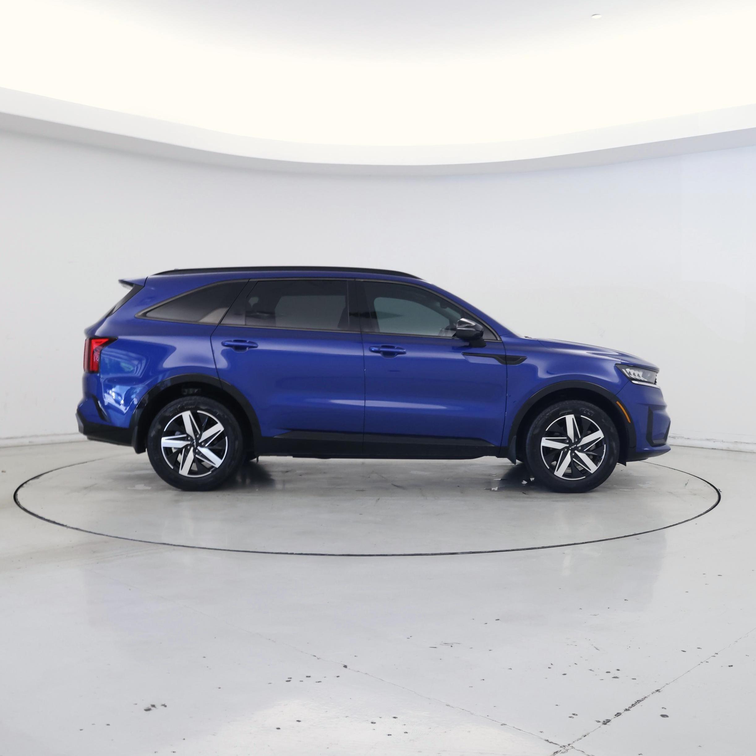 Thumbnail: 2023 Kia Sorento - 7