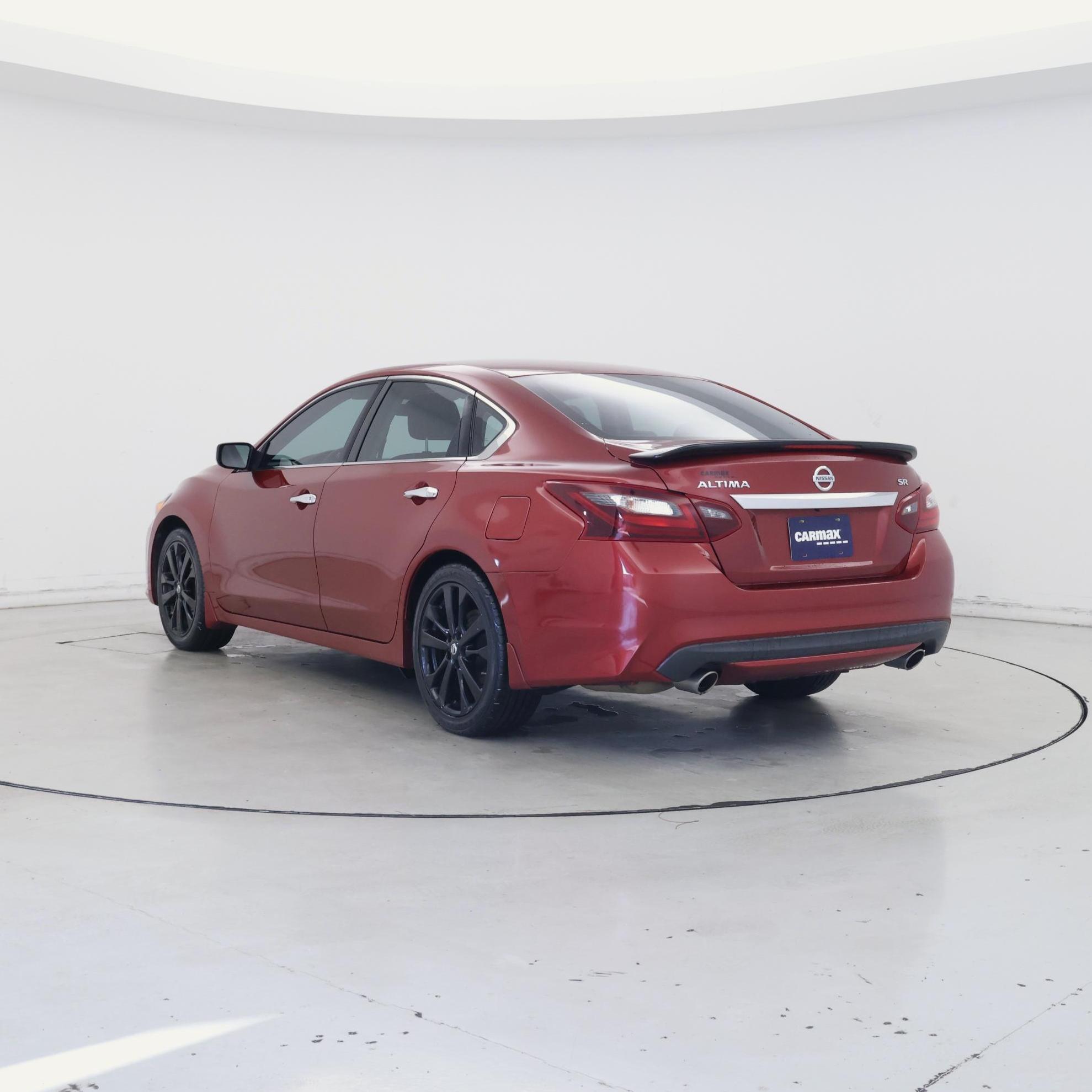 Thumbnail: 2017 Nissan Altima - 2