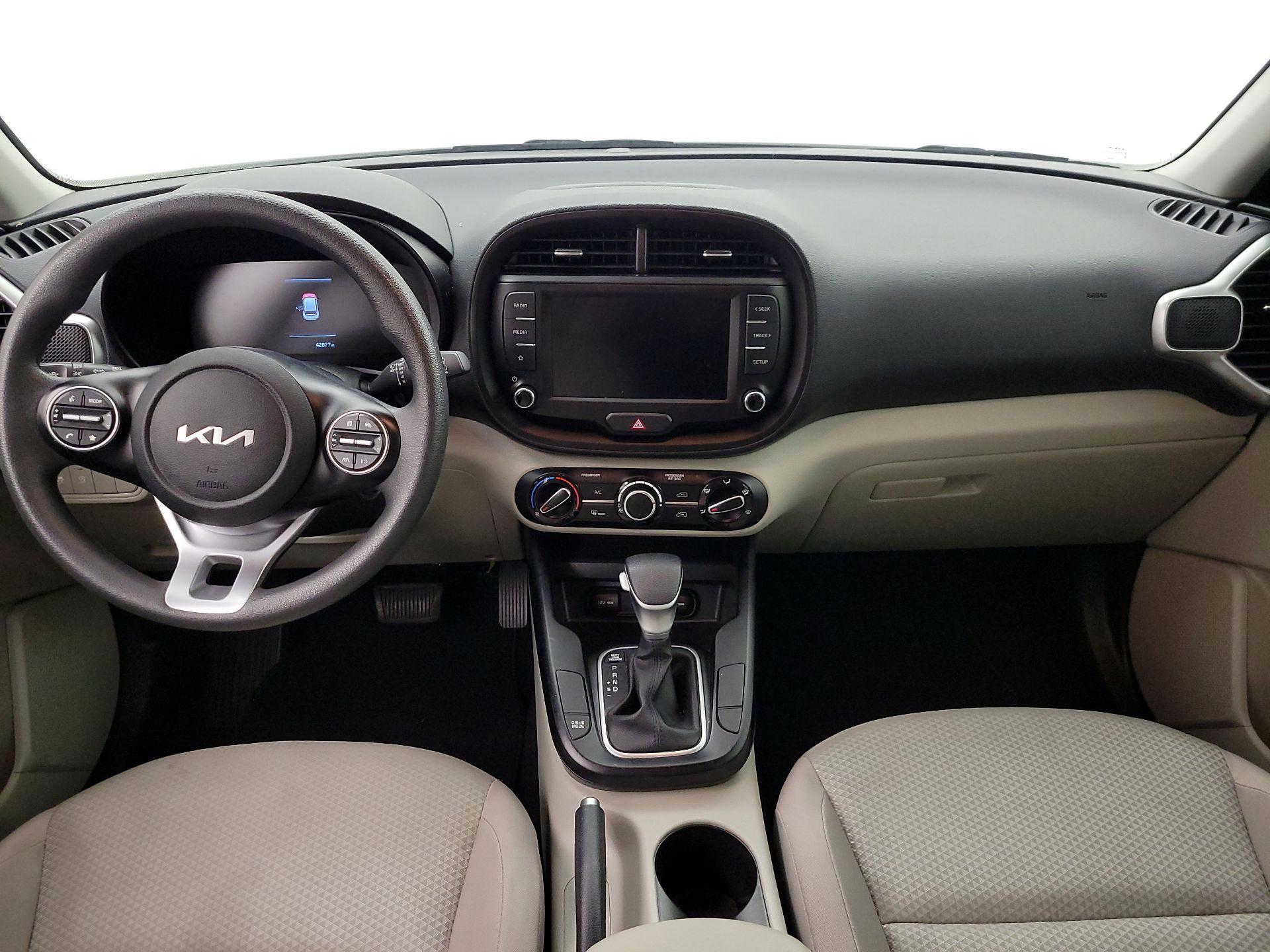 Thumbnail: 2023 Kia Soul - 9