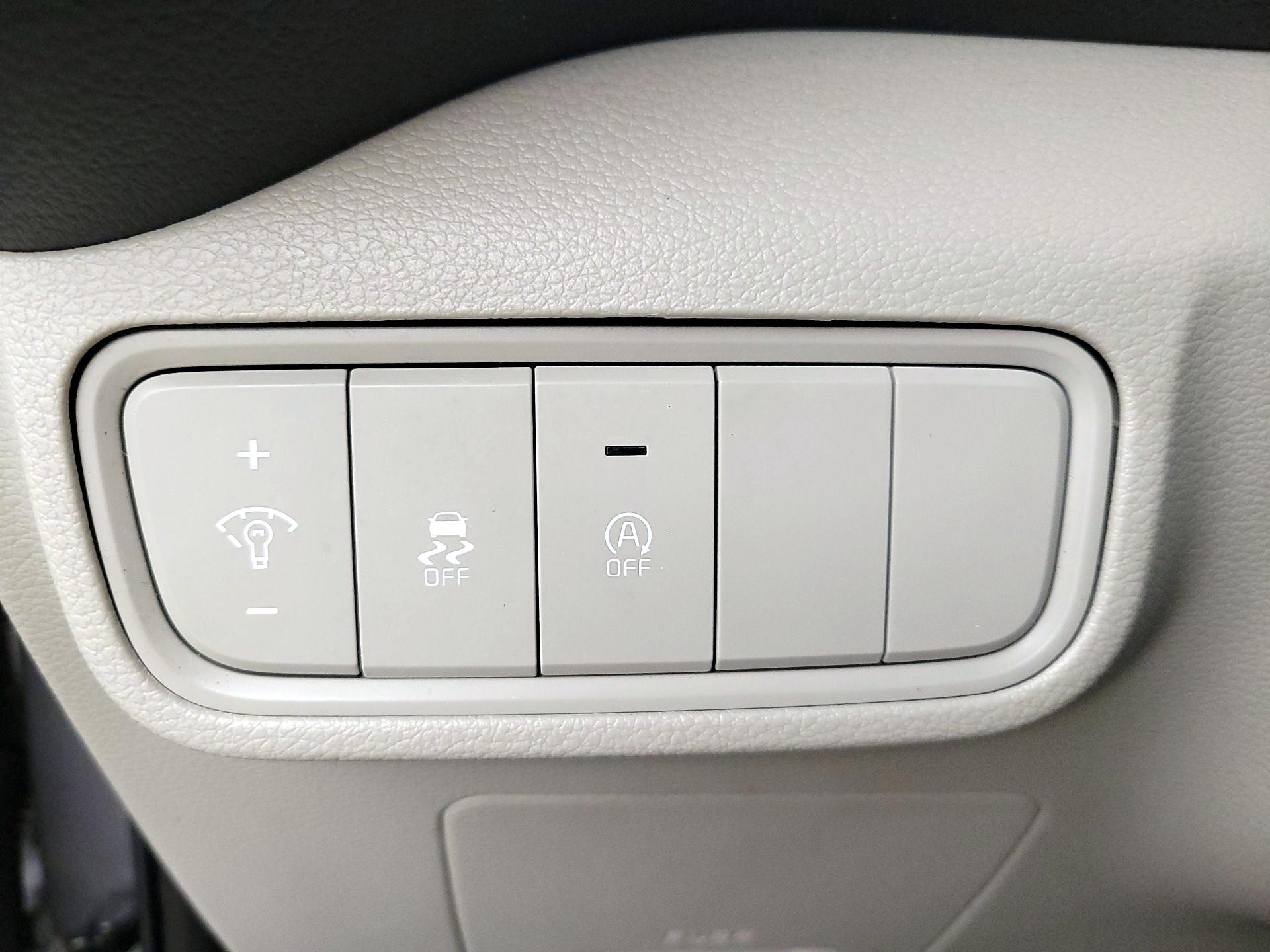 Thumbnail: 2023 Kia Soul - 13