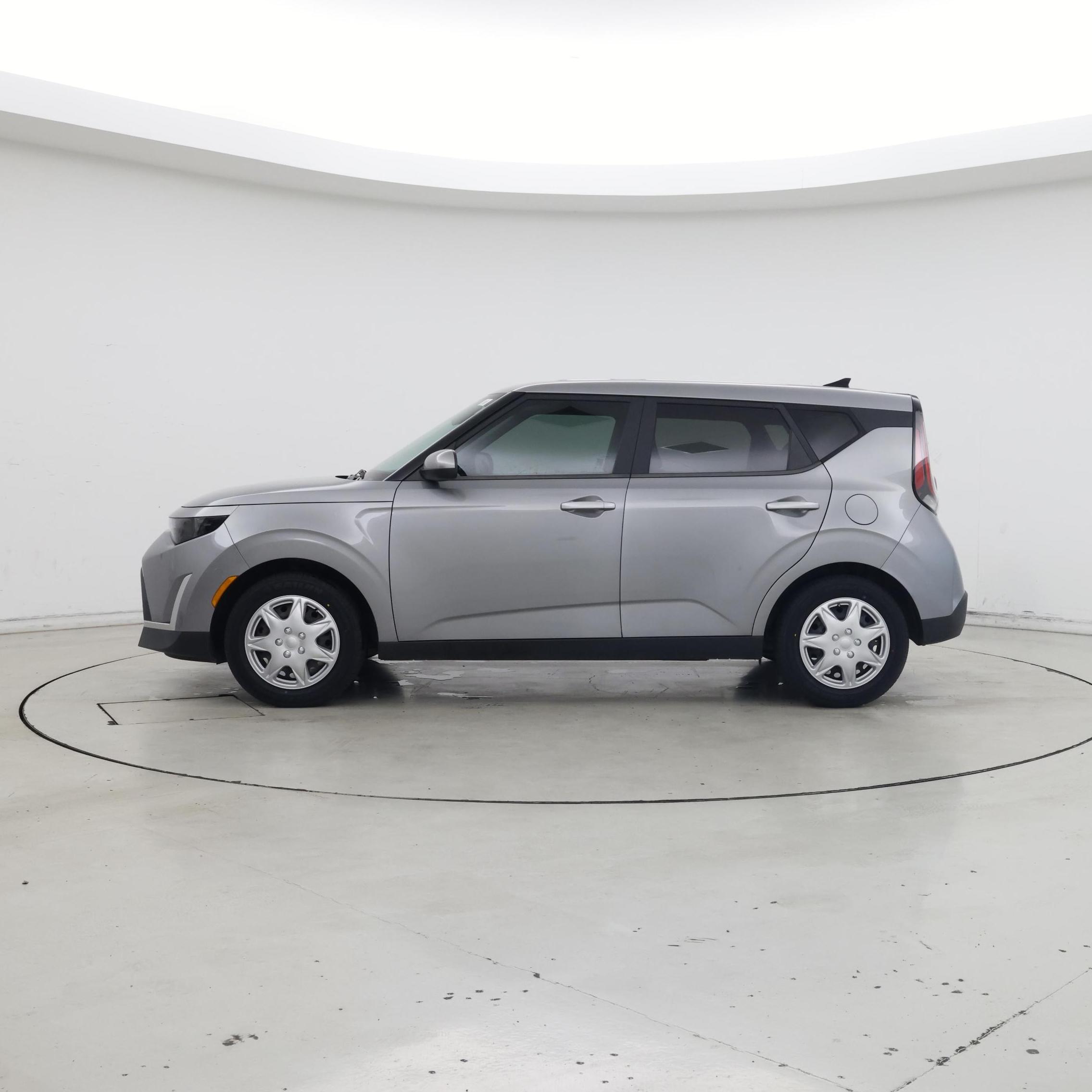 Thumbnail: 2023 Kia Soul - 3
