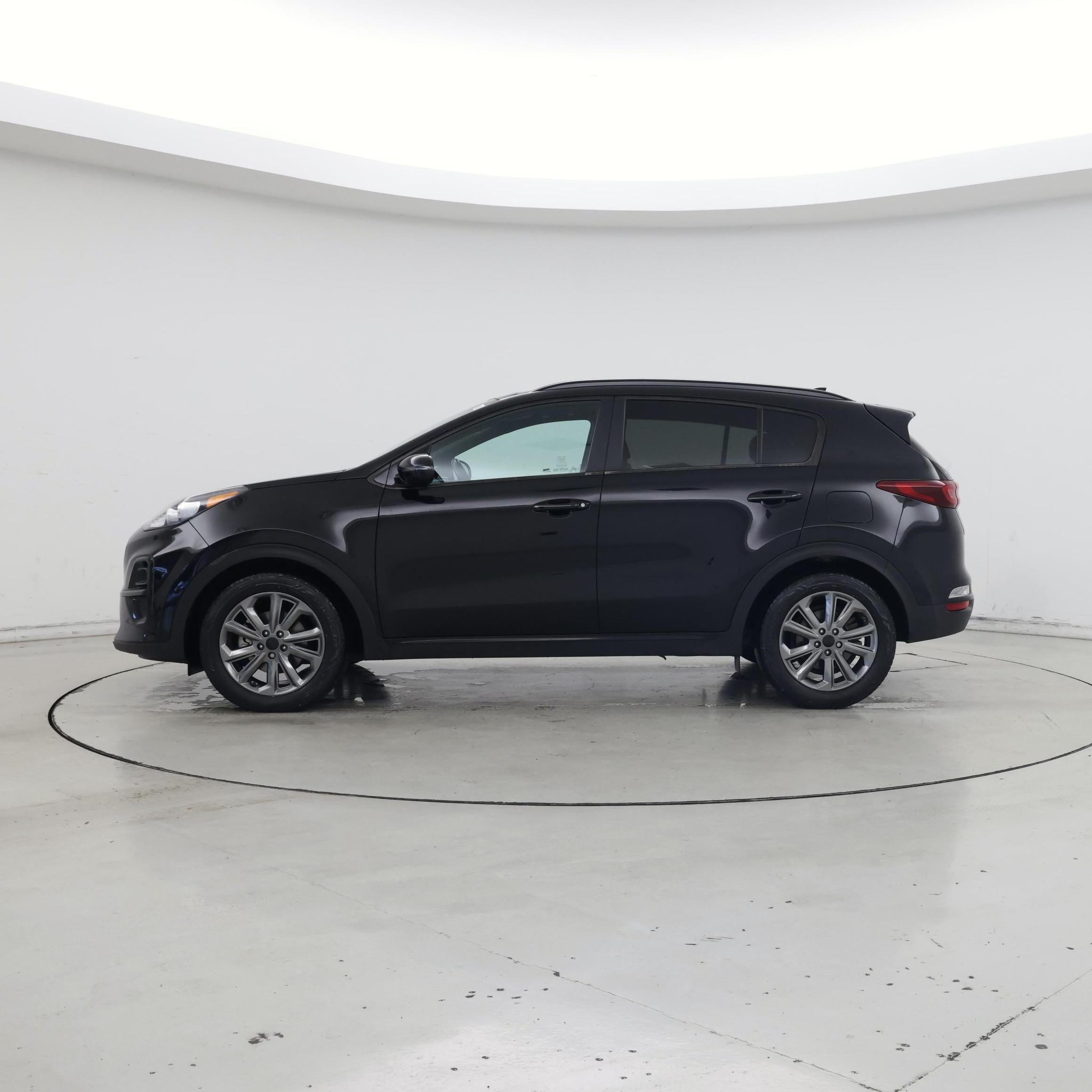 Thumbnail: 2021 Kia Sportage - 3