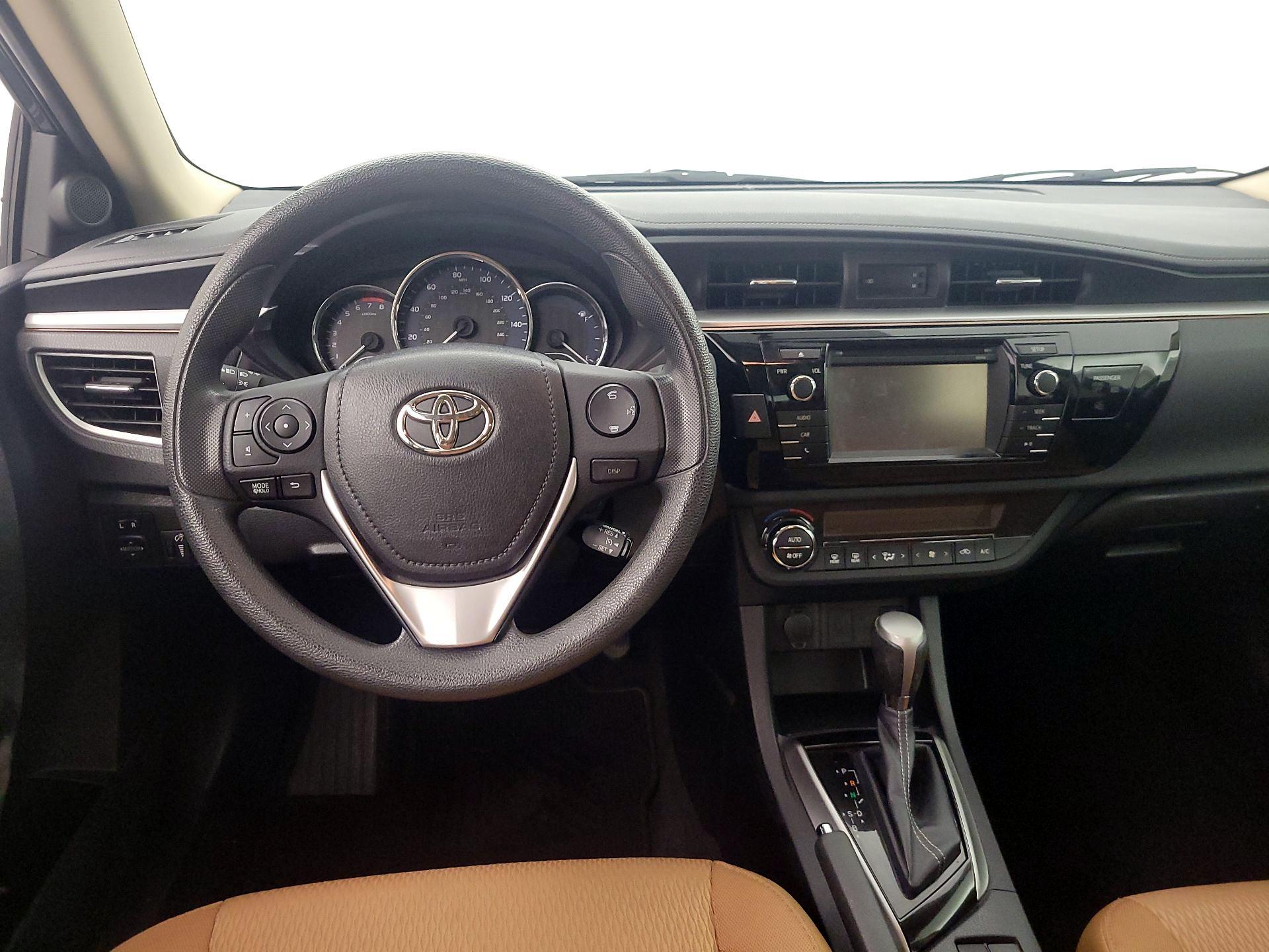 Thumbnail: 2014 Toyota Corolla - 10