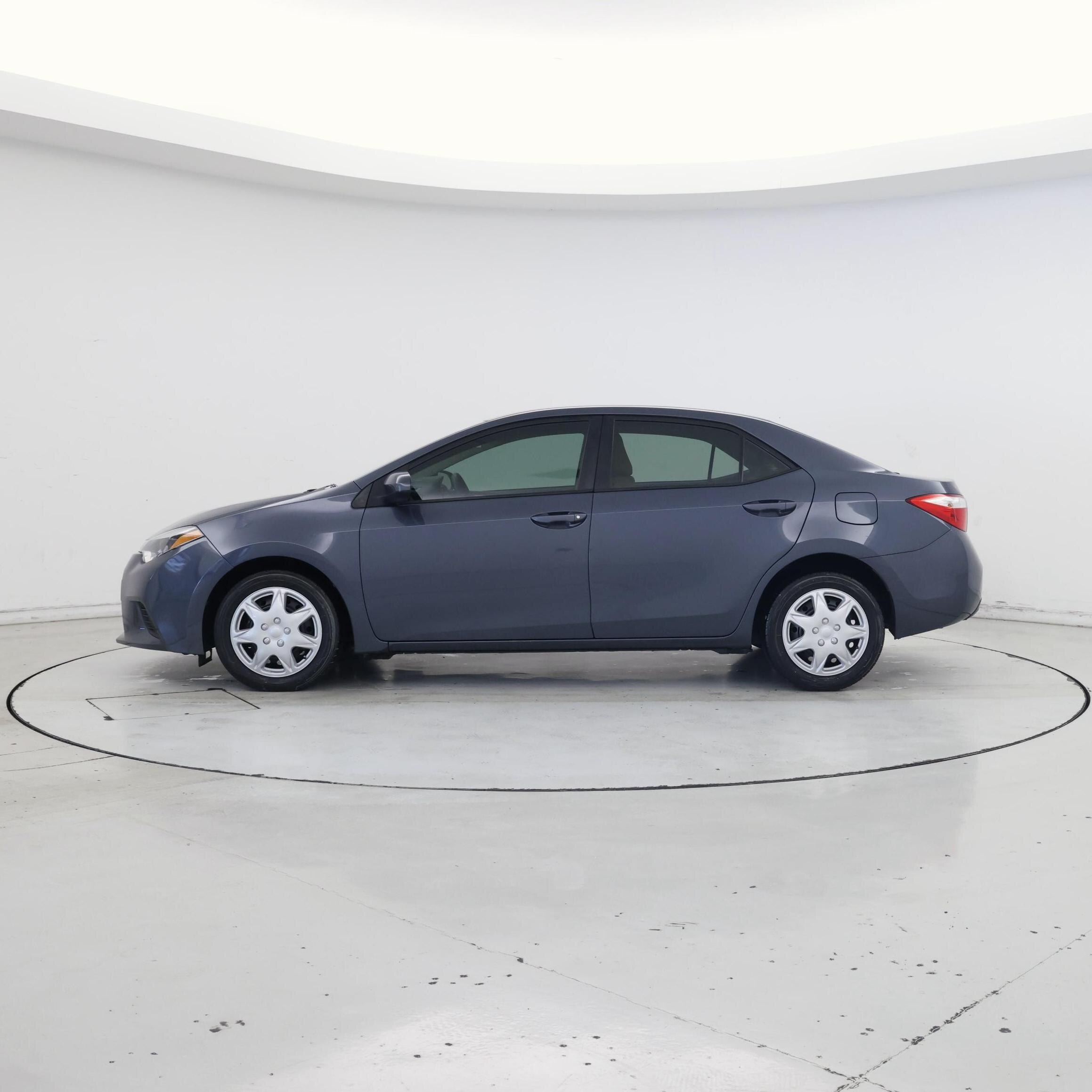Thumbnail: 2014 Toyota Corolla - 3