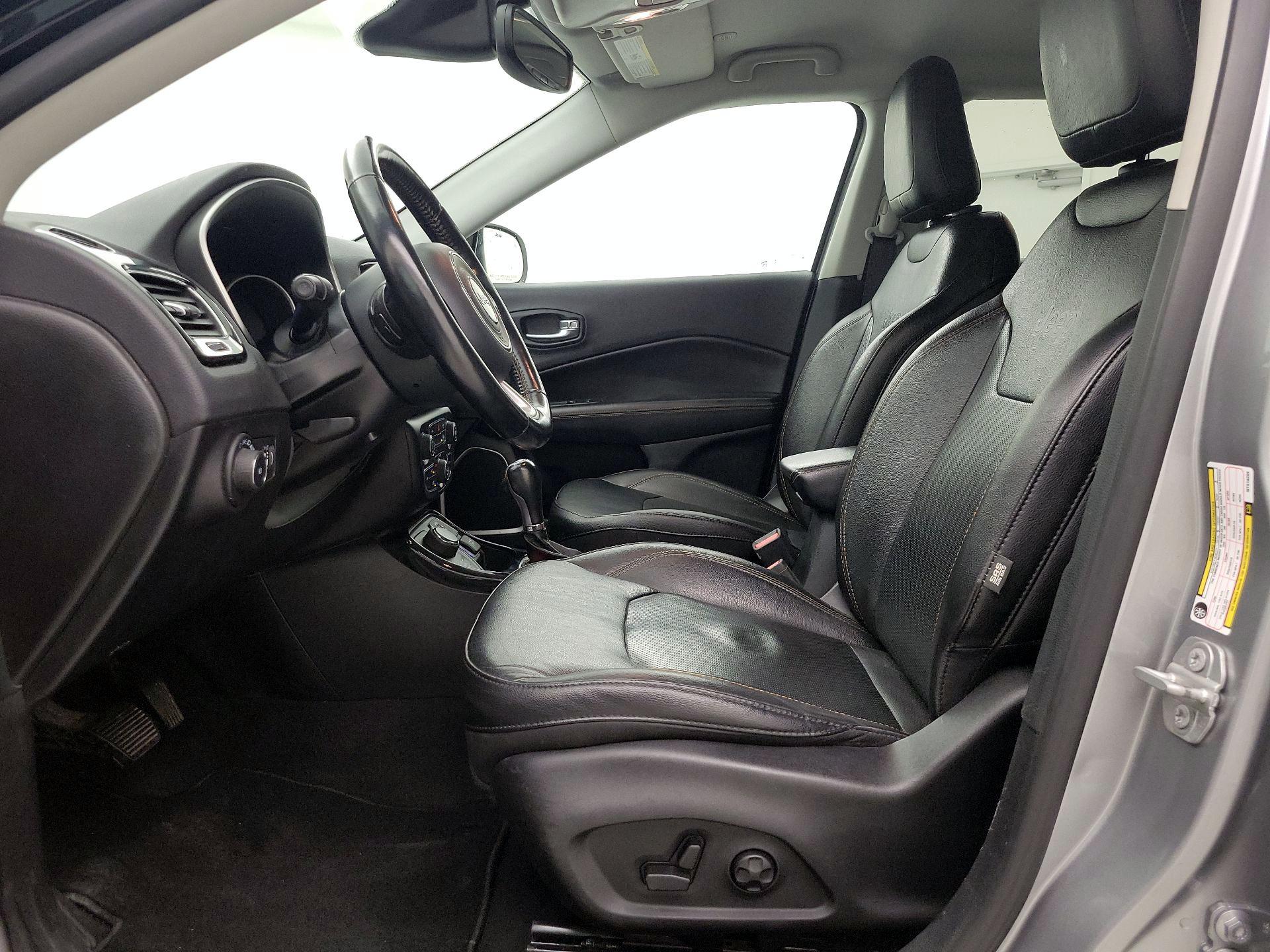 Thumbnail: 2021 Jeep Compass - 11