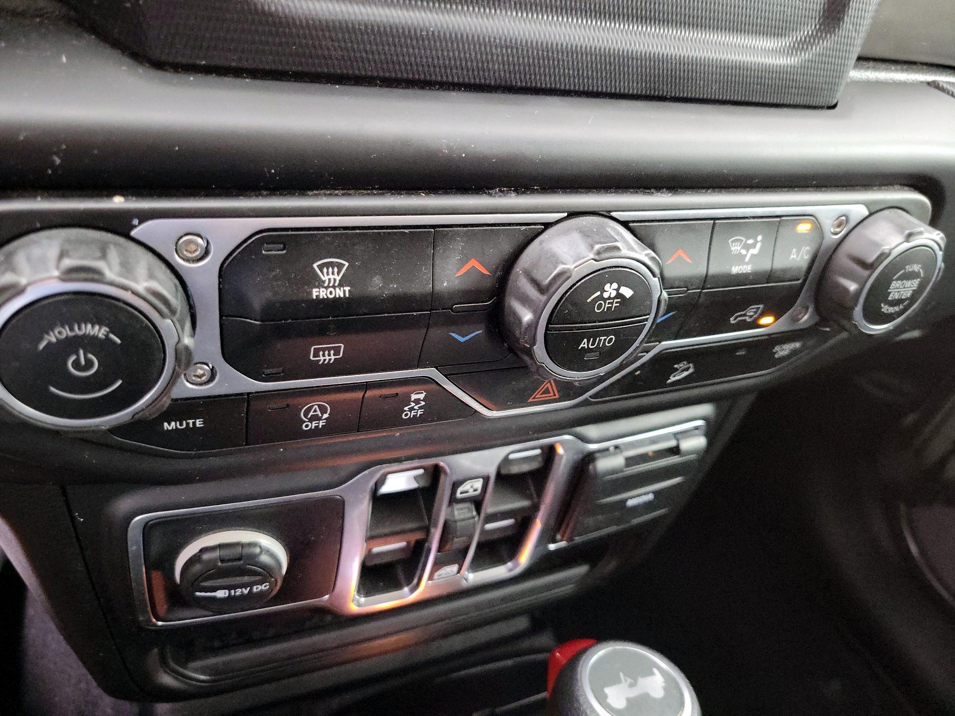 Thumbnail: 2021 Jeep Wrangler - 16