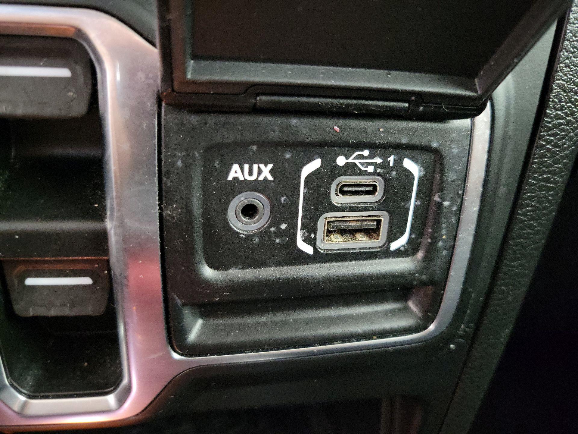 Thumbnail: 2021 Jeep Wrangler - 18