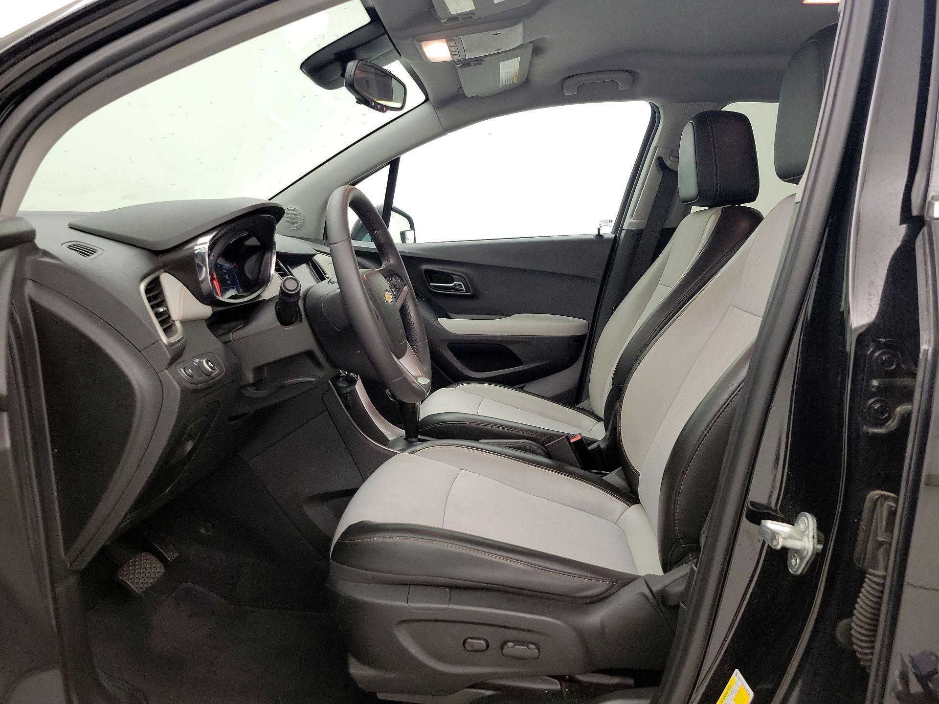 Thumbnail: 2020 Chevrolet Trax - 11