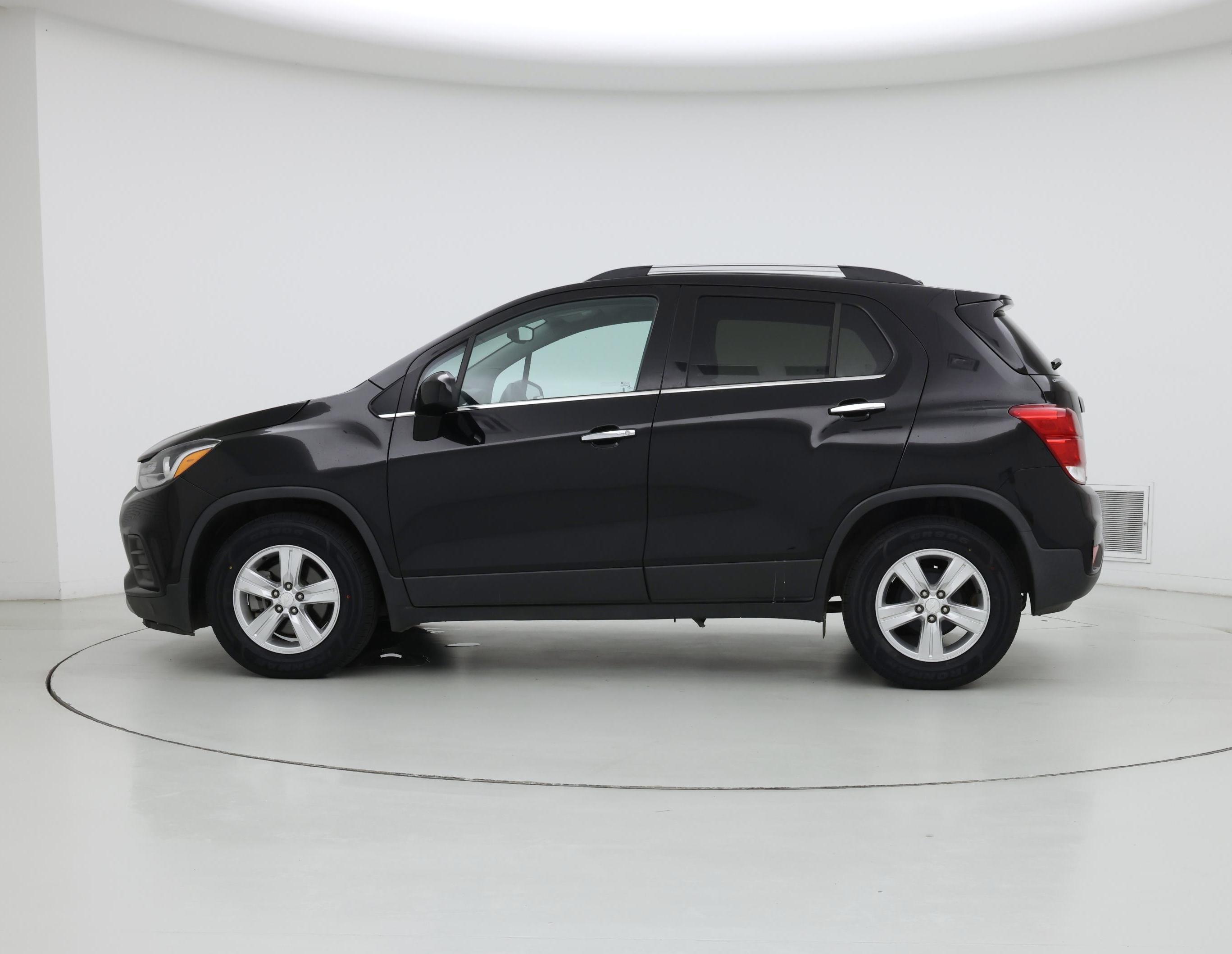 Thumbnail: 2020 Chevrolet Trax - 3