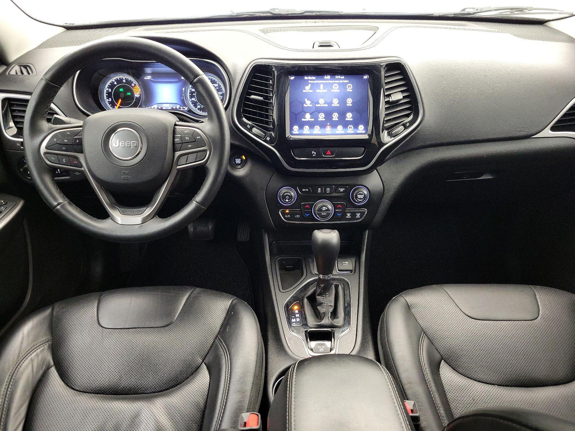 Thumbnail: 2019 Jeep Cherokee - 9