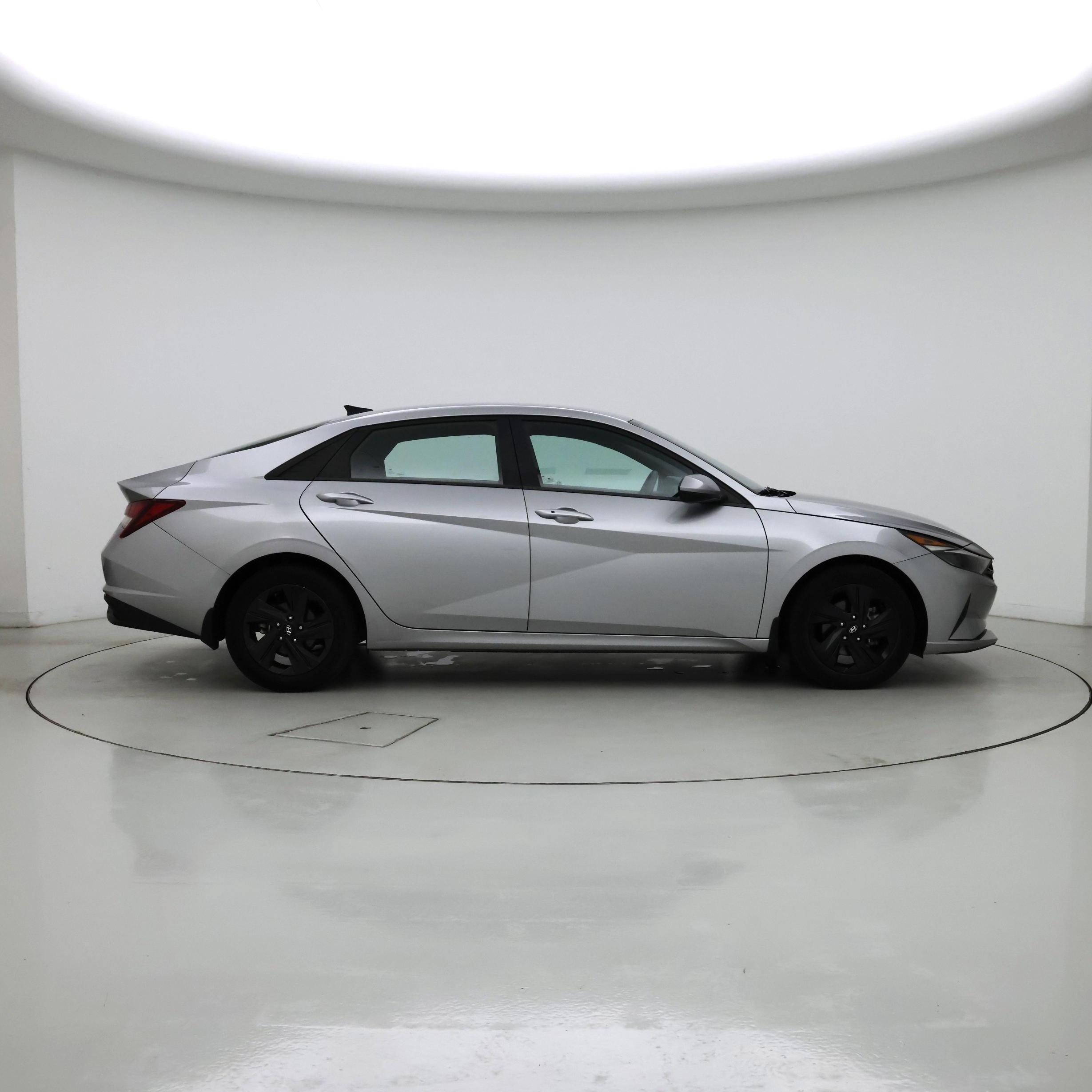 Thumbnail: 2022 Hyundai Elantra - 7
