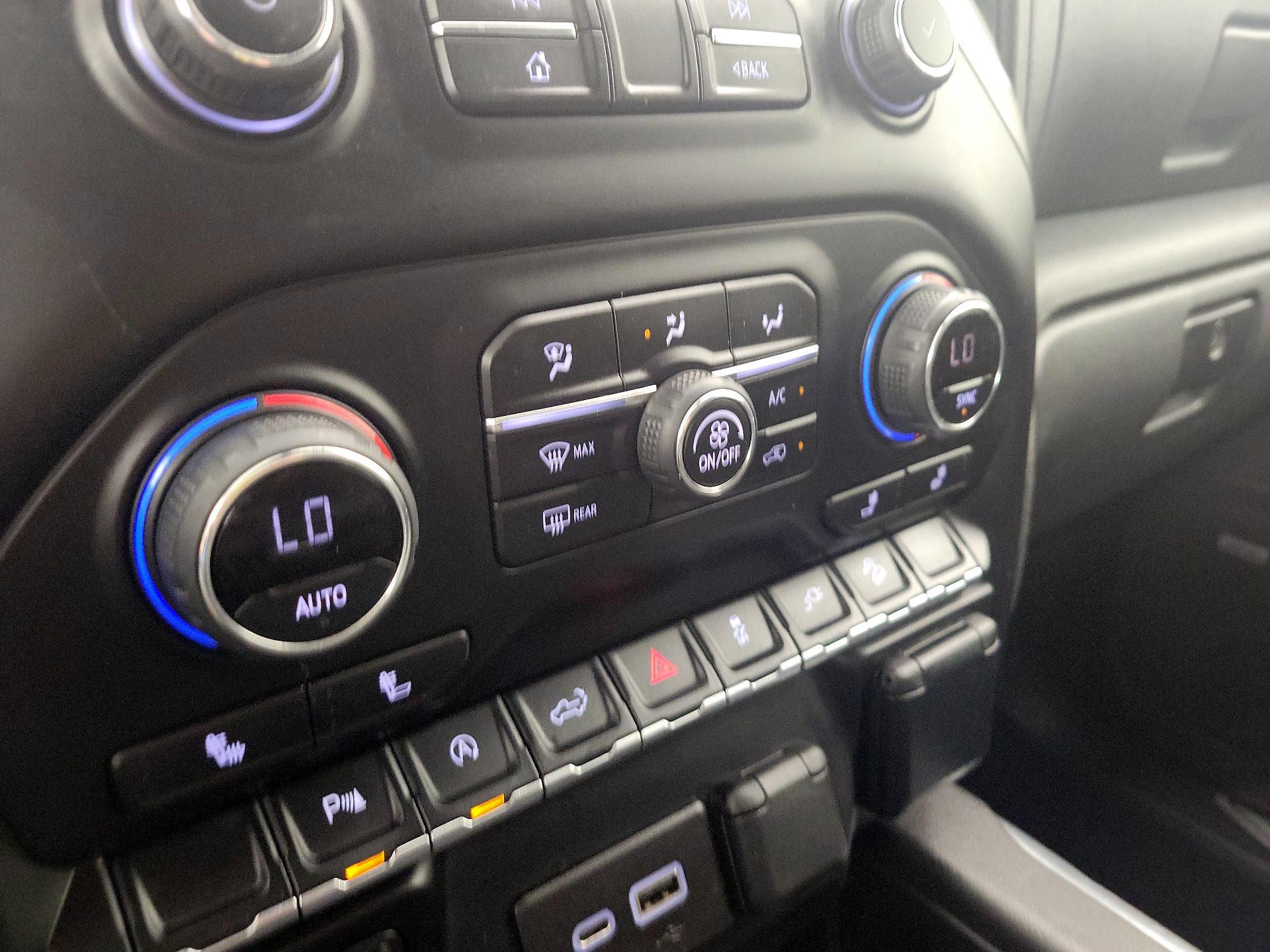 Thumbnail: 2021 Chevrolet Silverado 1500 - 16