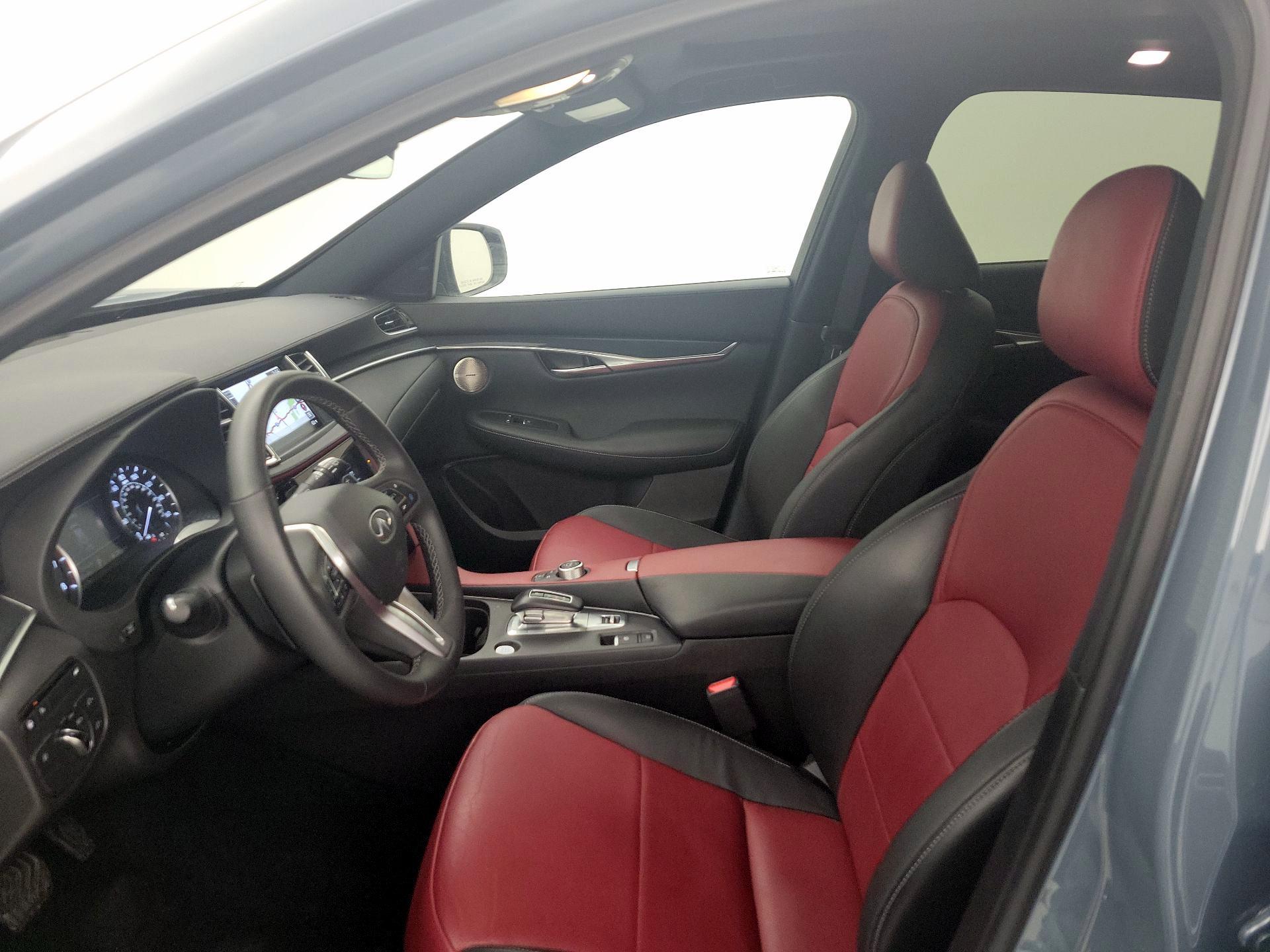 Thumbnail: 2023 INFINITI QX50 - 11