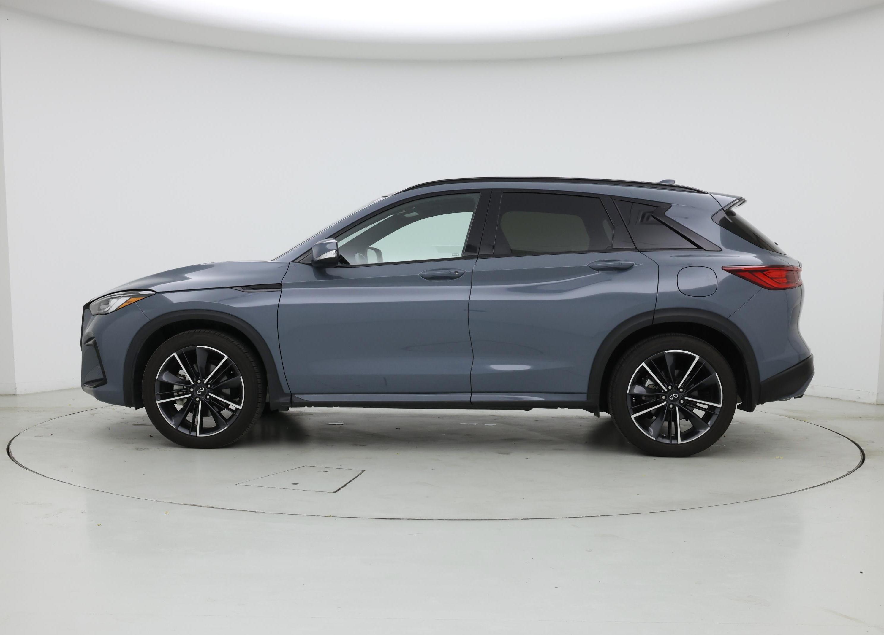 Thumbnail: 2023 INFINITI QX50 - 3