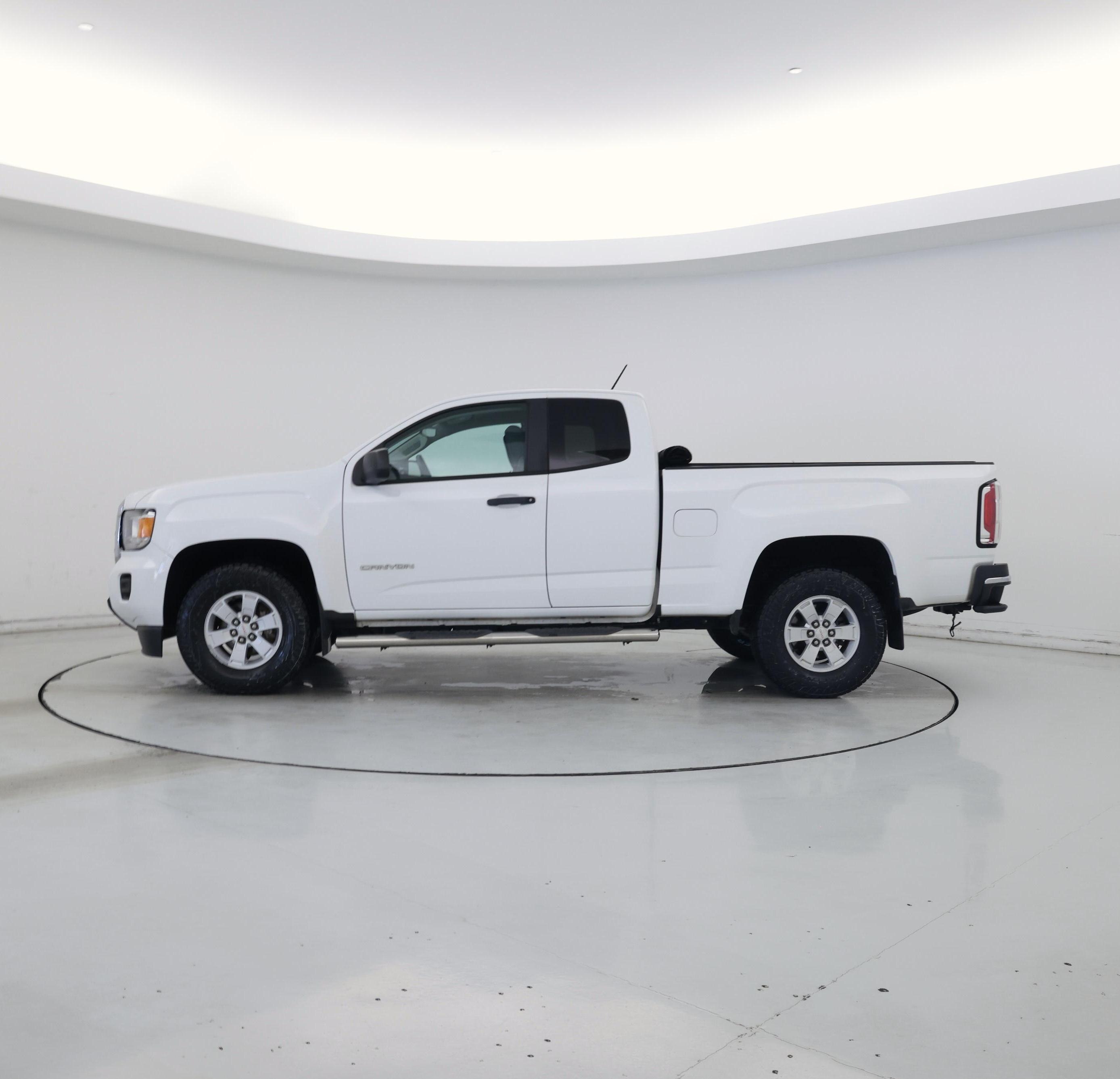Thumbnail: 2020 GMC Canyon - 3