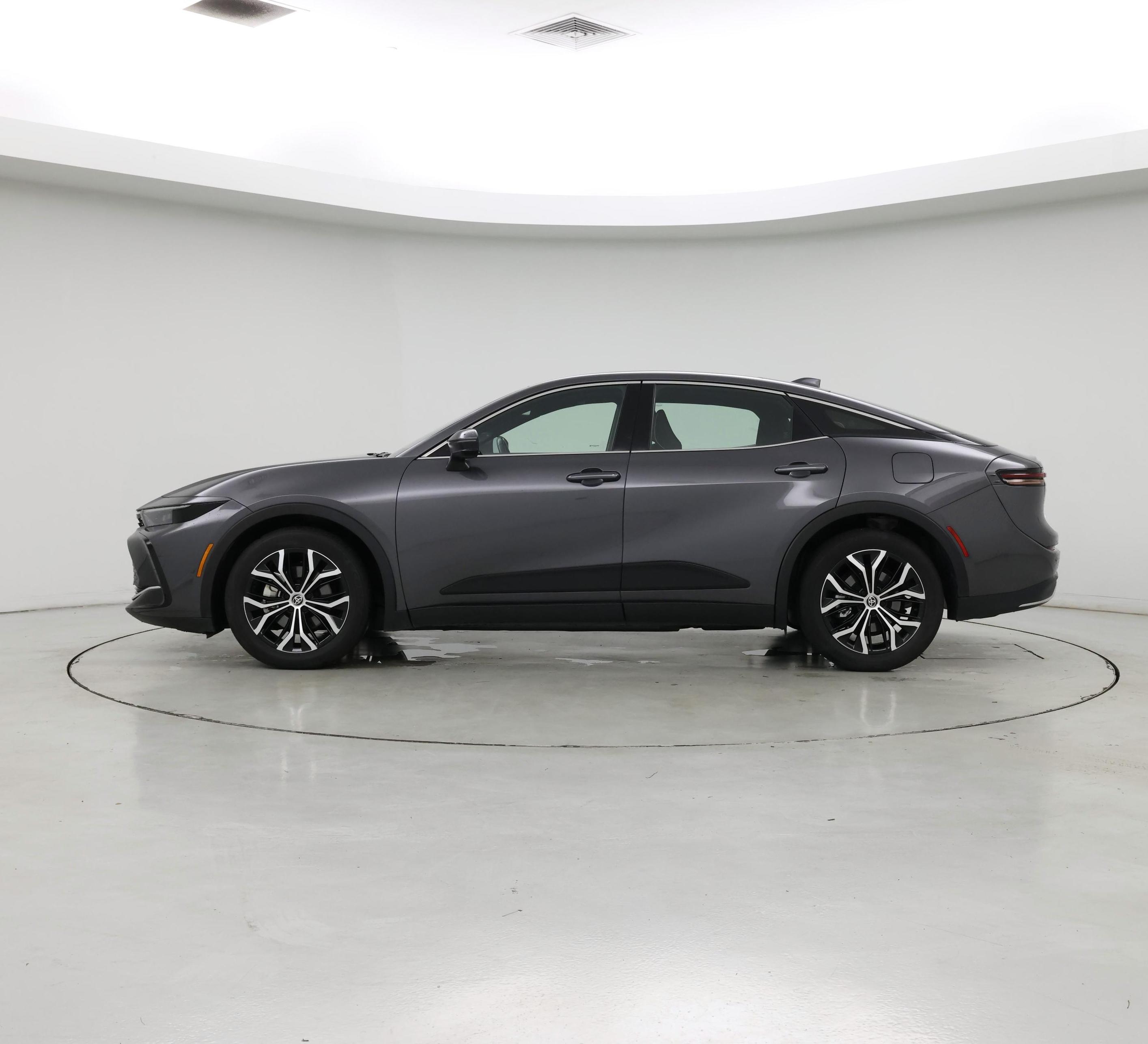 Thumbnail: 2023 Toyota Crown - 3