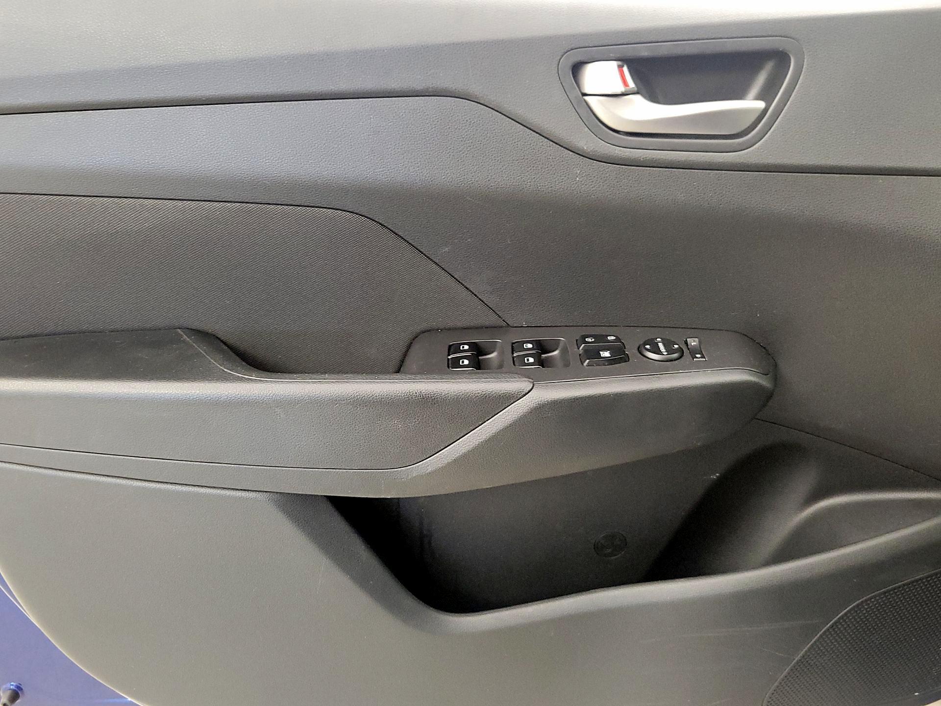 Thumbnail: 2020 Hyundai Accent - 12