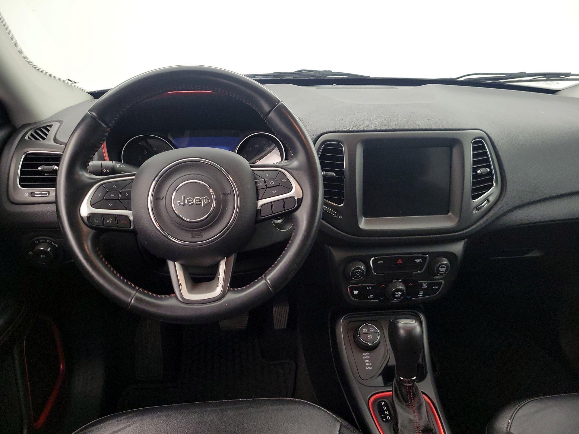 Thumbnail: 2019 Jeep Compass - 10