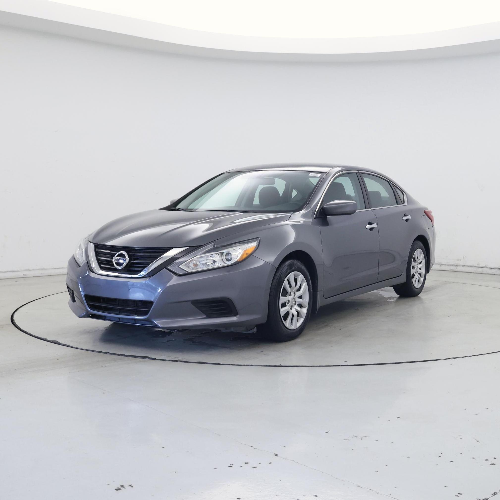 Thumbnail: 2018 Nissan Altima - 4