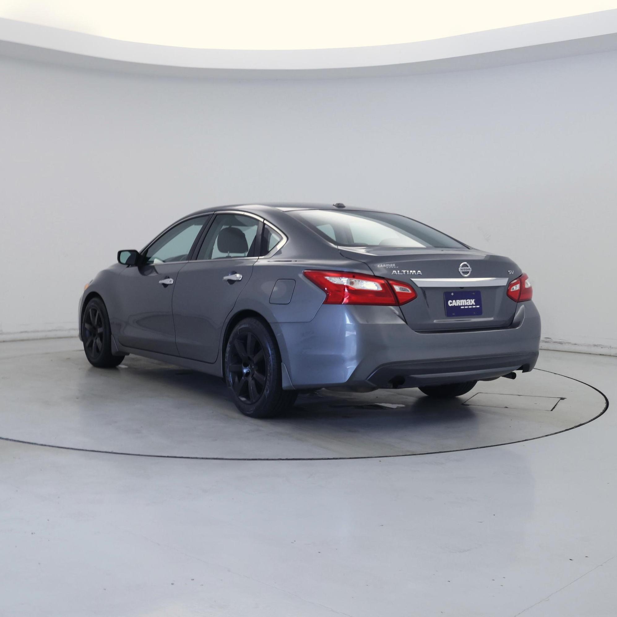 Thumbnail: 2017 Nissan Altima - 2