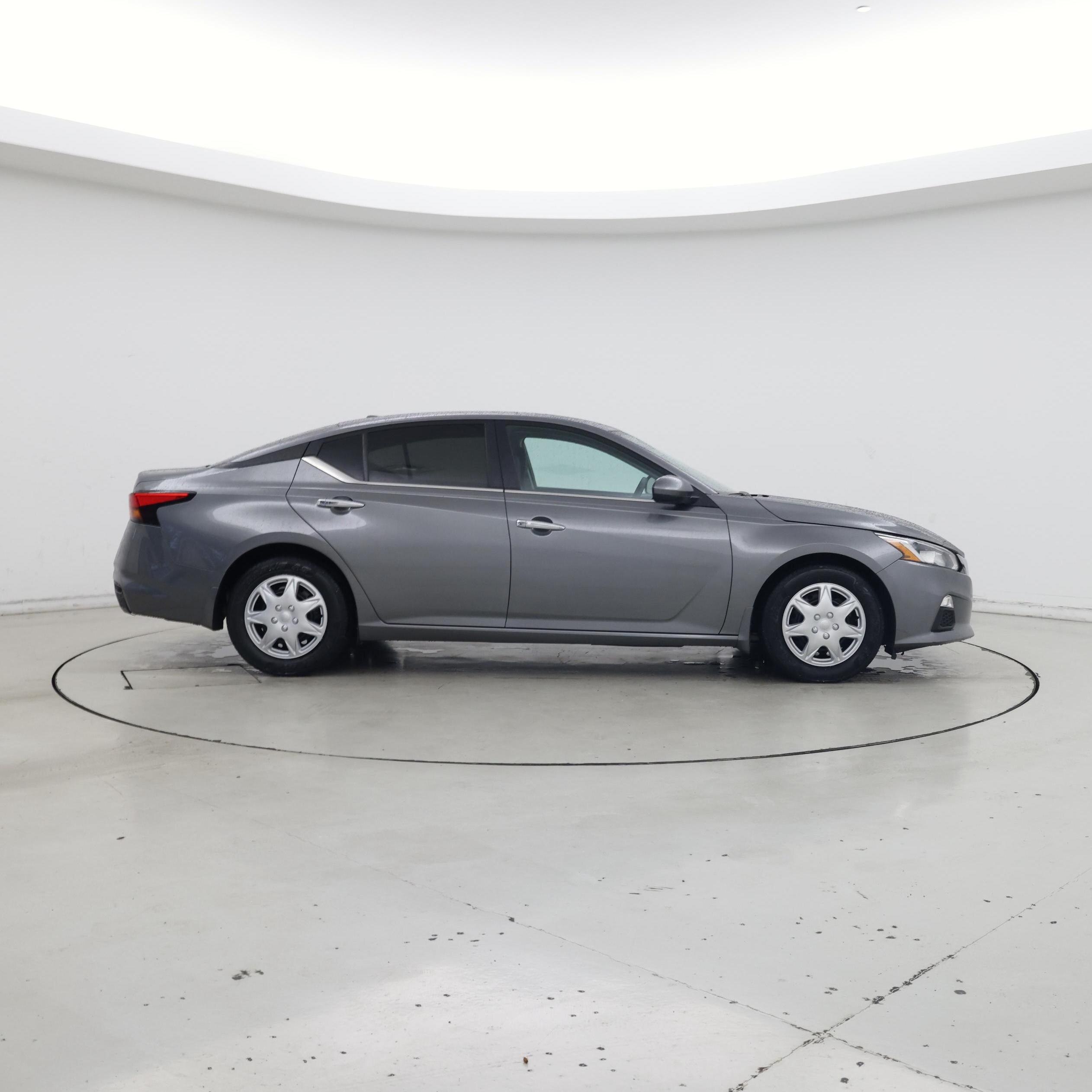 Thumbnail: 2020 Nissan Altima - 7