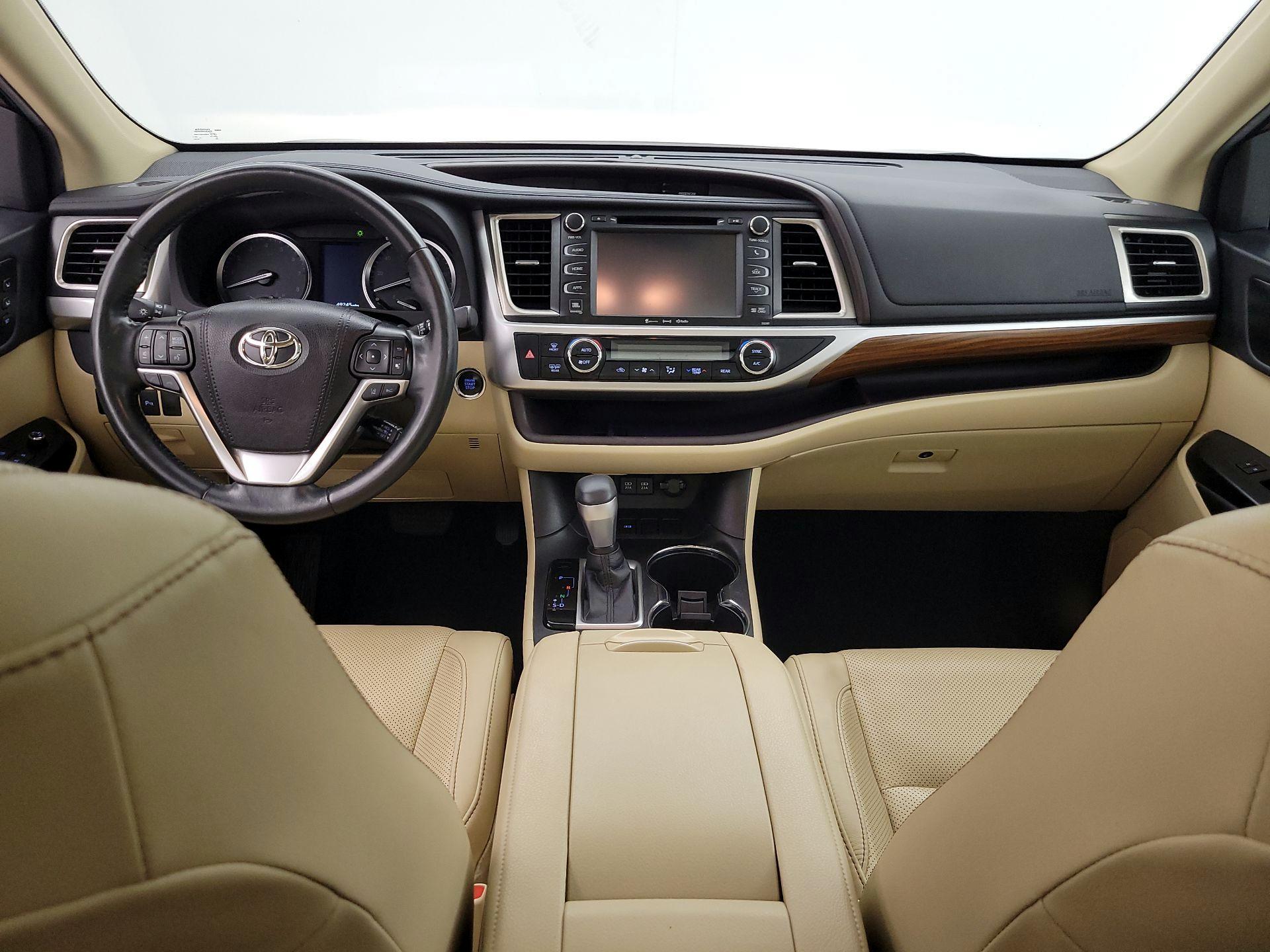 Thumbnail: 2019 Toyota Highlander - 9