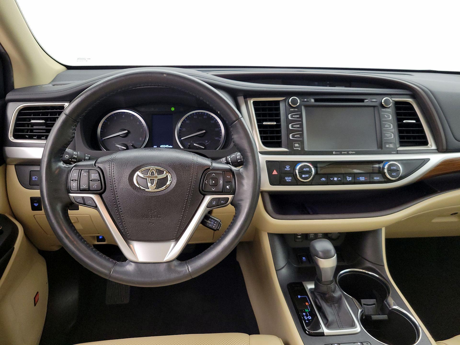 Thumbnail: 2019 Toyota Highlander - 10