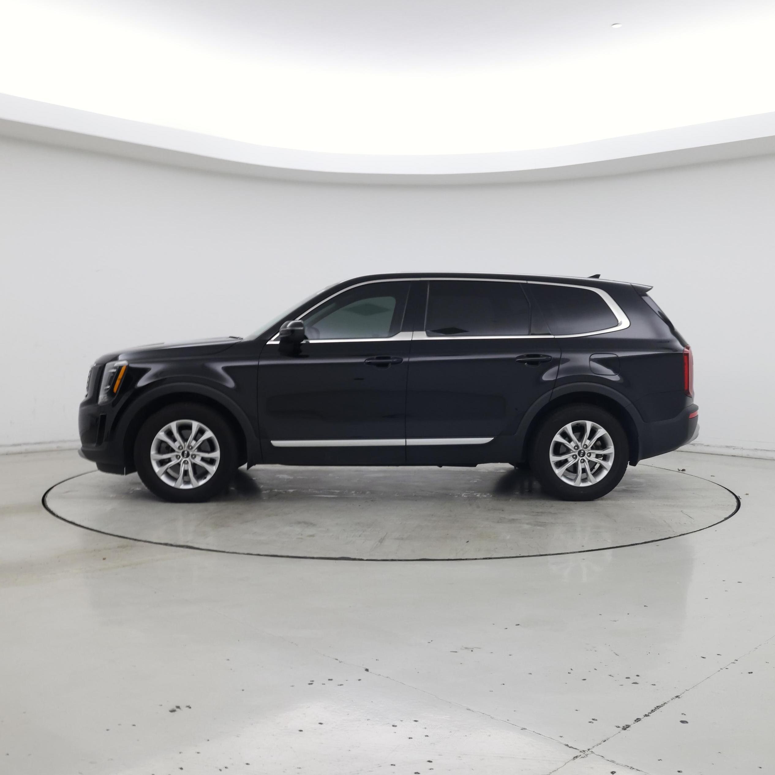 Thumbnail: 2020 Kia Telluride - 3