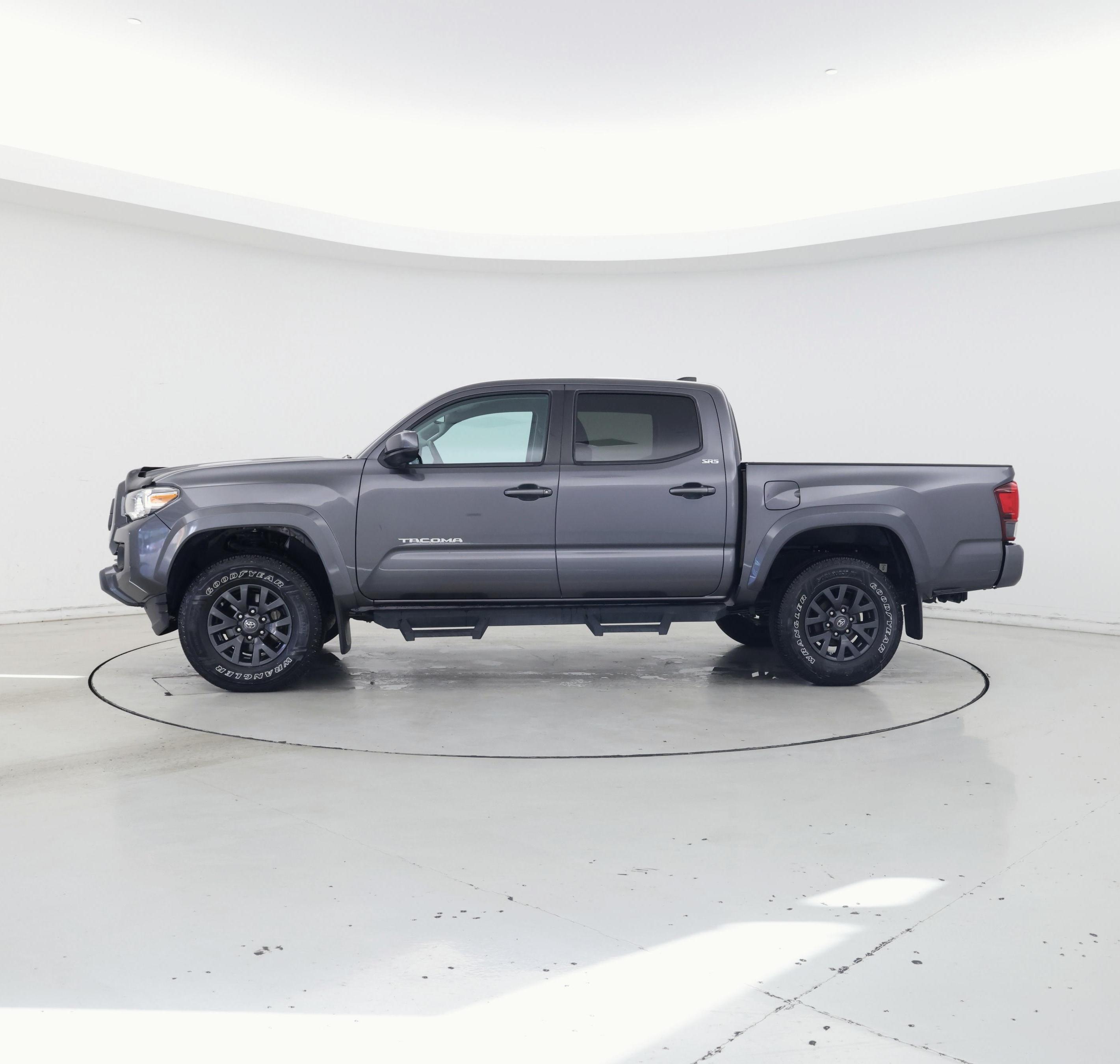 Thumbnail: 2020 Toyota Tacoma - 3