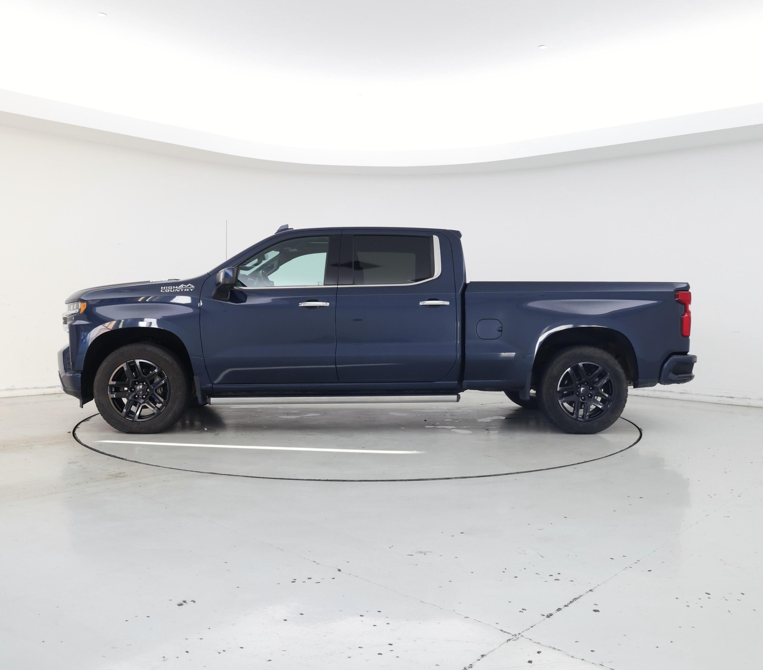 Thumbnail: 2020 Chevrolet Silverado 1500 - 3