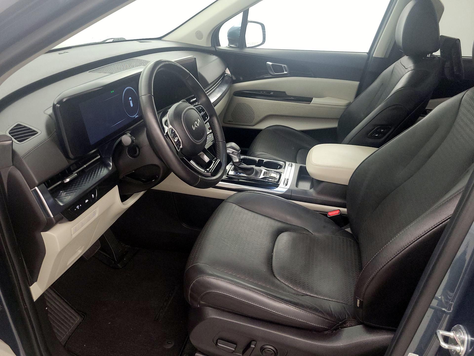 Thumbnail: 2024 Kia Carnival - 11