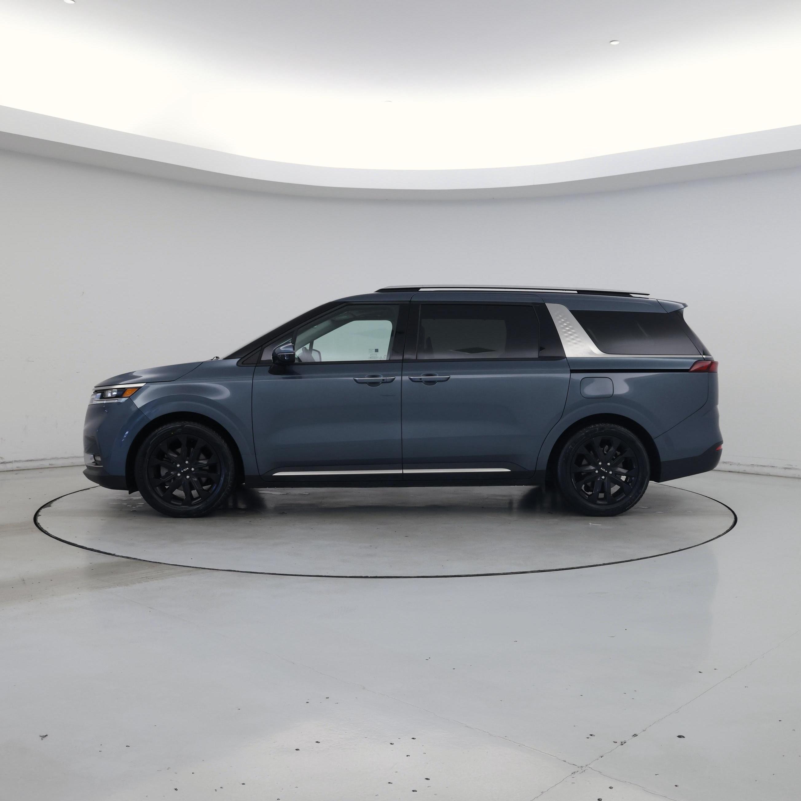 Thumbnail: 2024 Kia Carnival - 3
