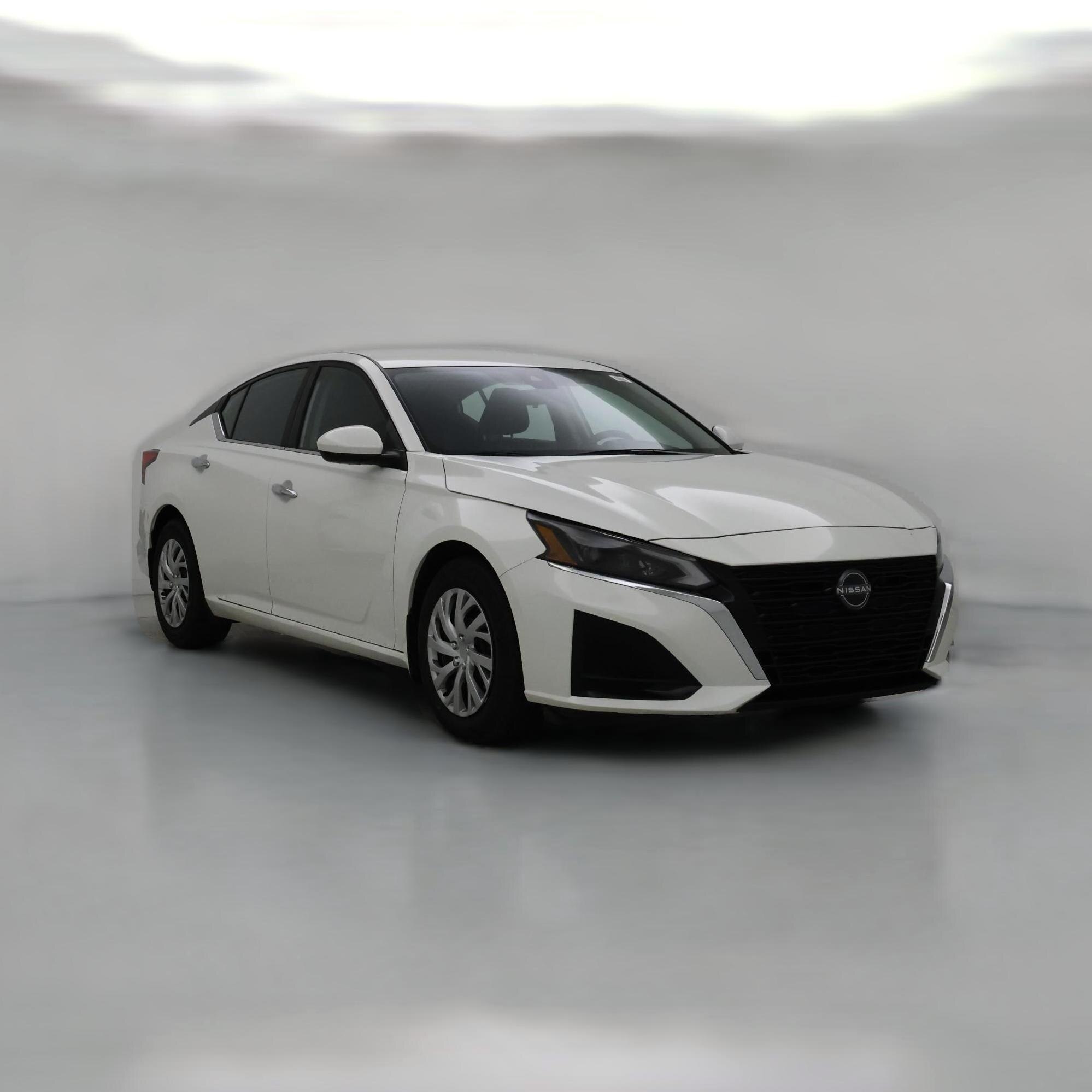 Thumbnail: 2023 Nissan Altima - 1