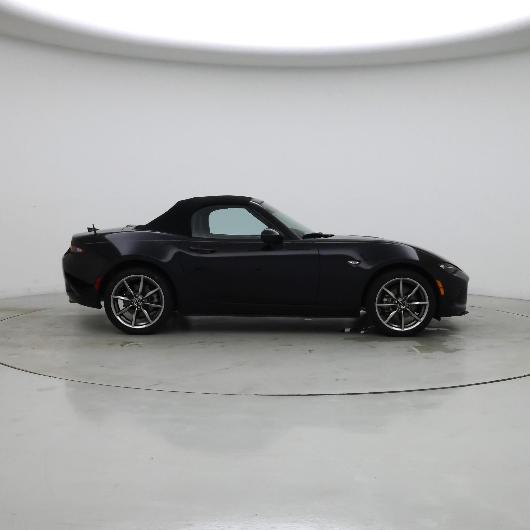 Thumbnail: 2022 Mazda MX-5 Miata - 7
