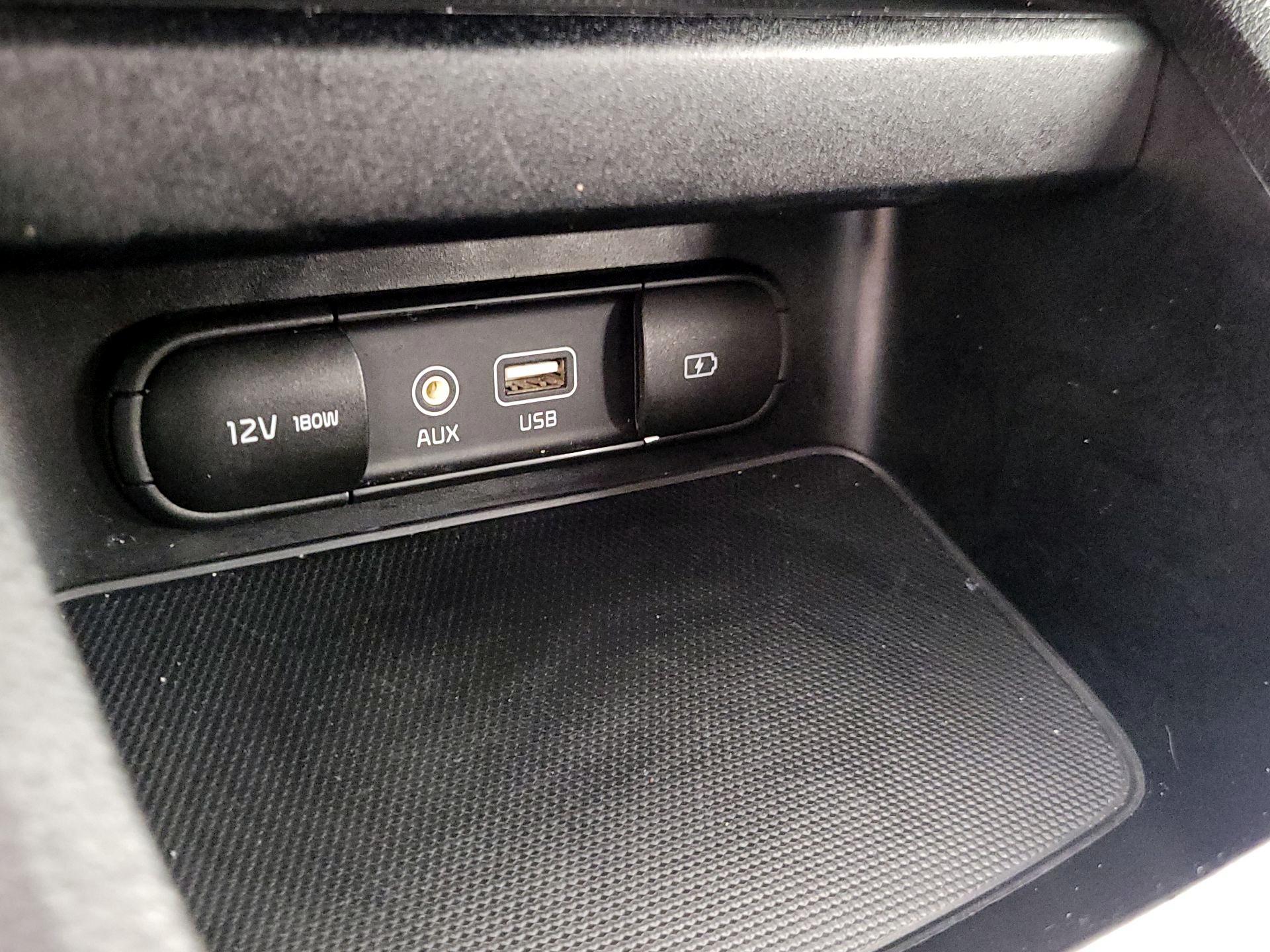 Thumbnail: 2020 Kia Forte - 18