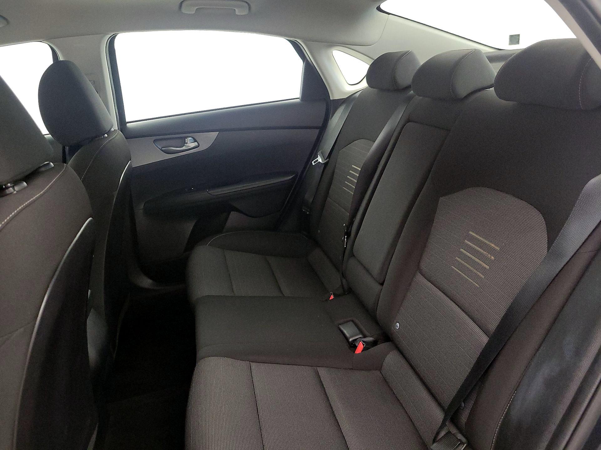 Thumbnail: 2020 Kia Forte - 19