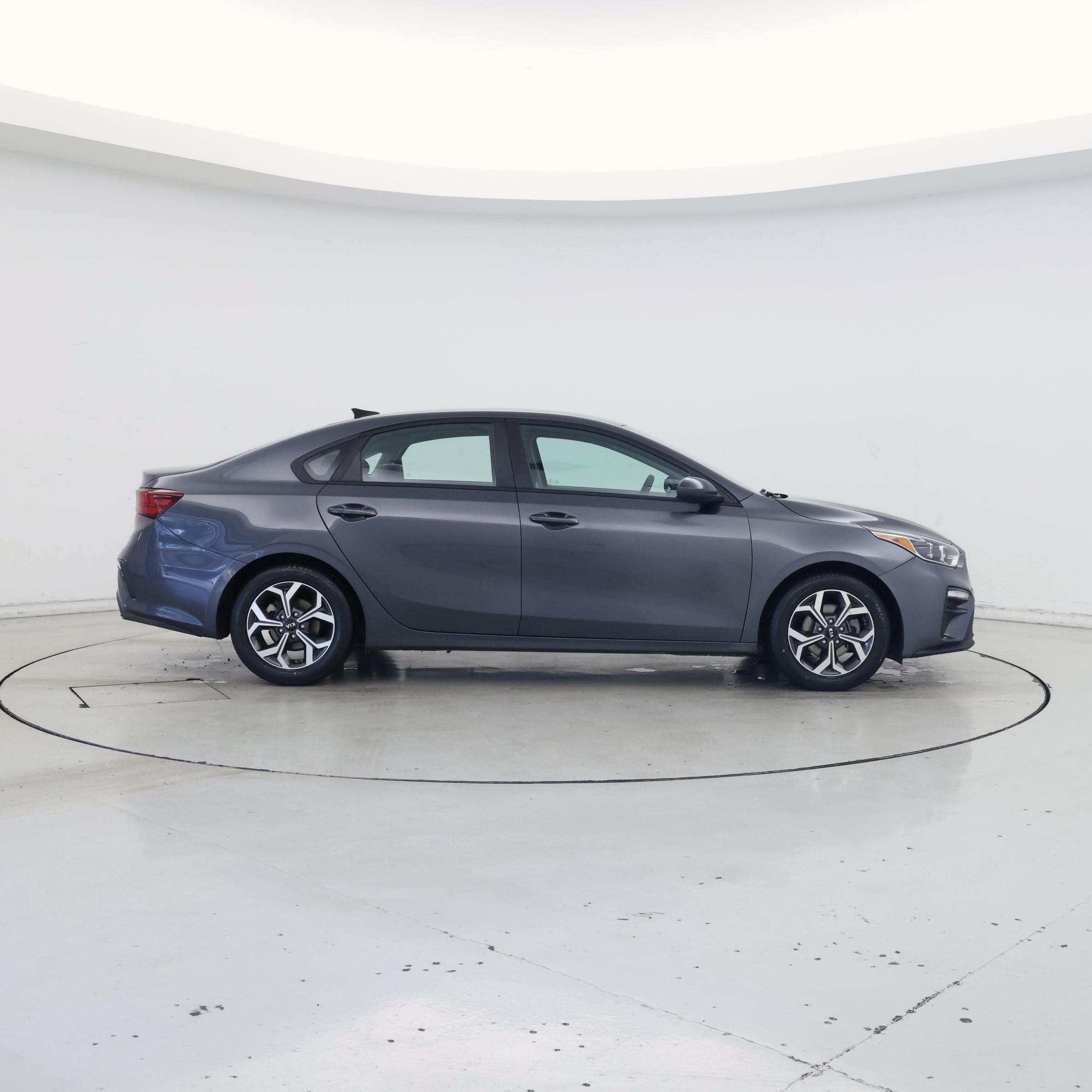 Thumbnail: 2020 Kia Forte - 7