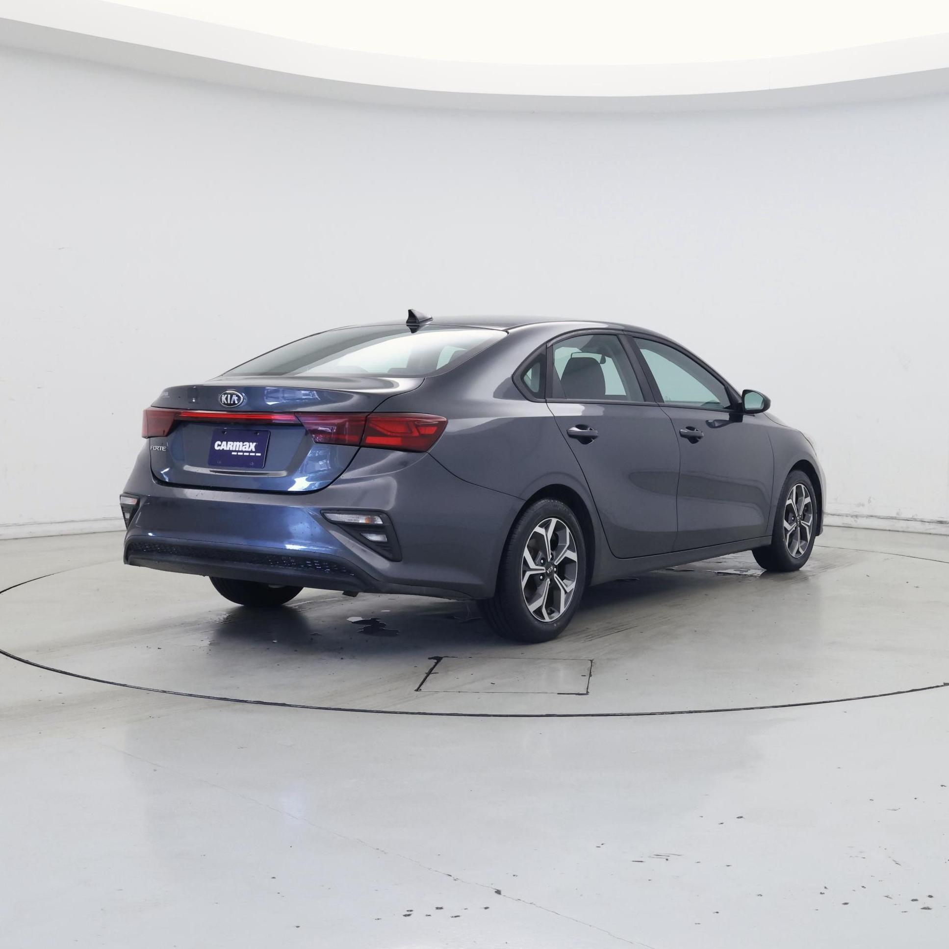 Thumbnail: 2020 Kia Forte - 8