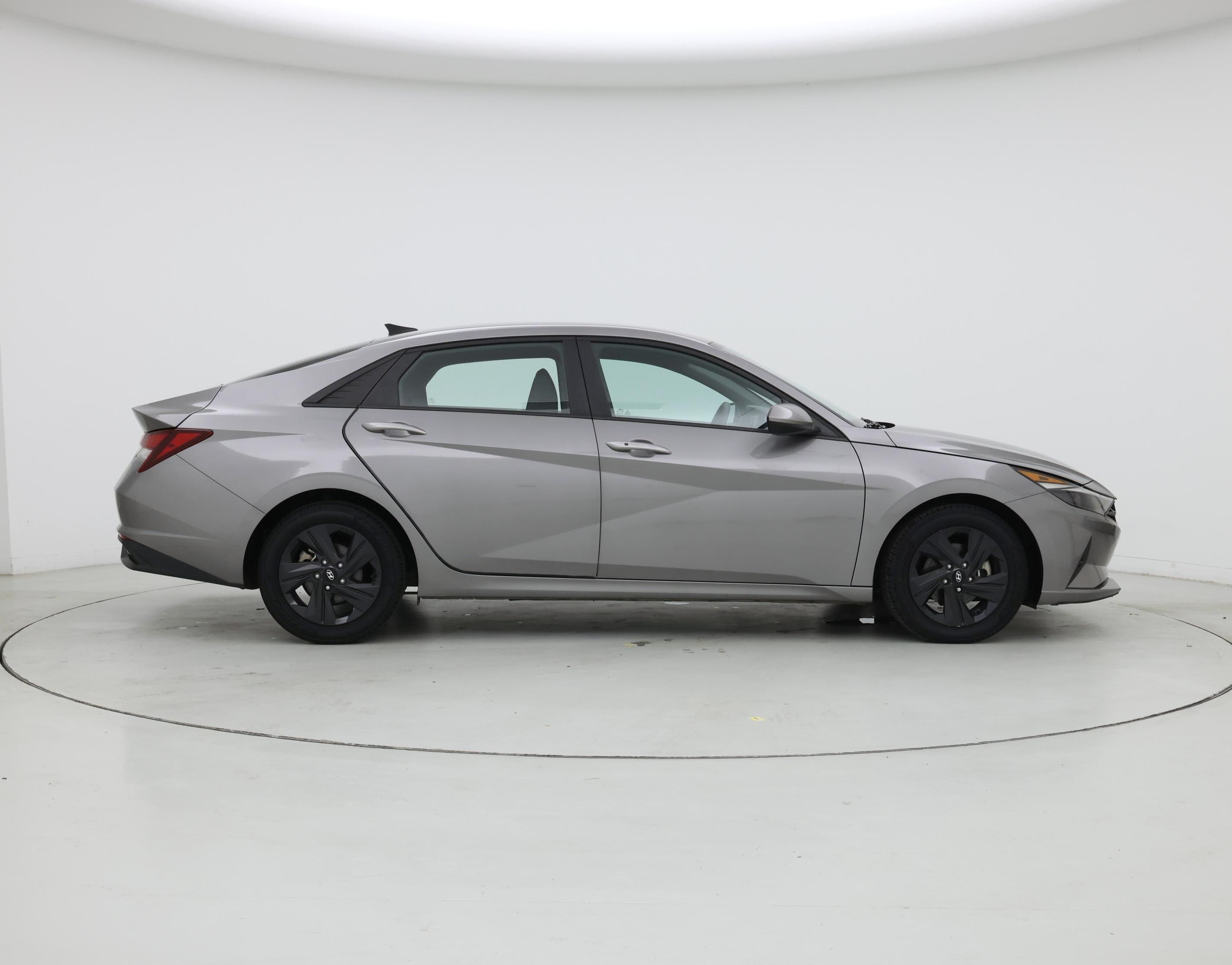 Thumbnail: 2022 Hyundai Elantra - 7