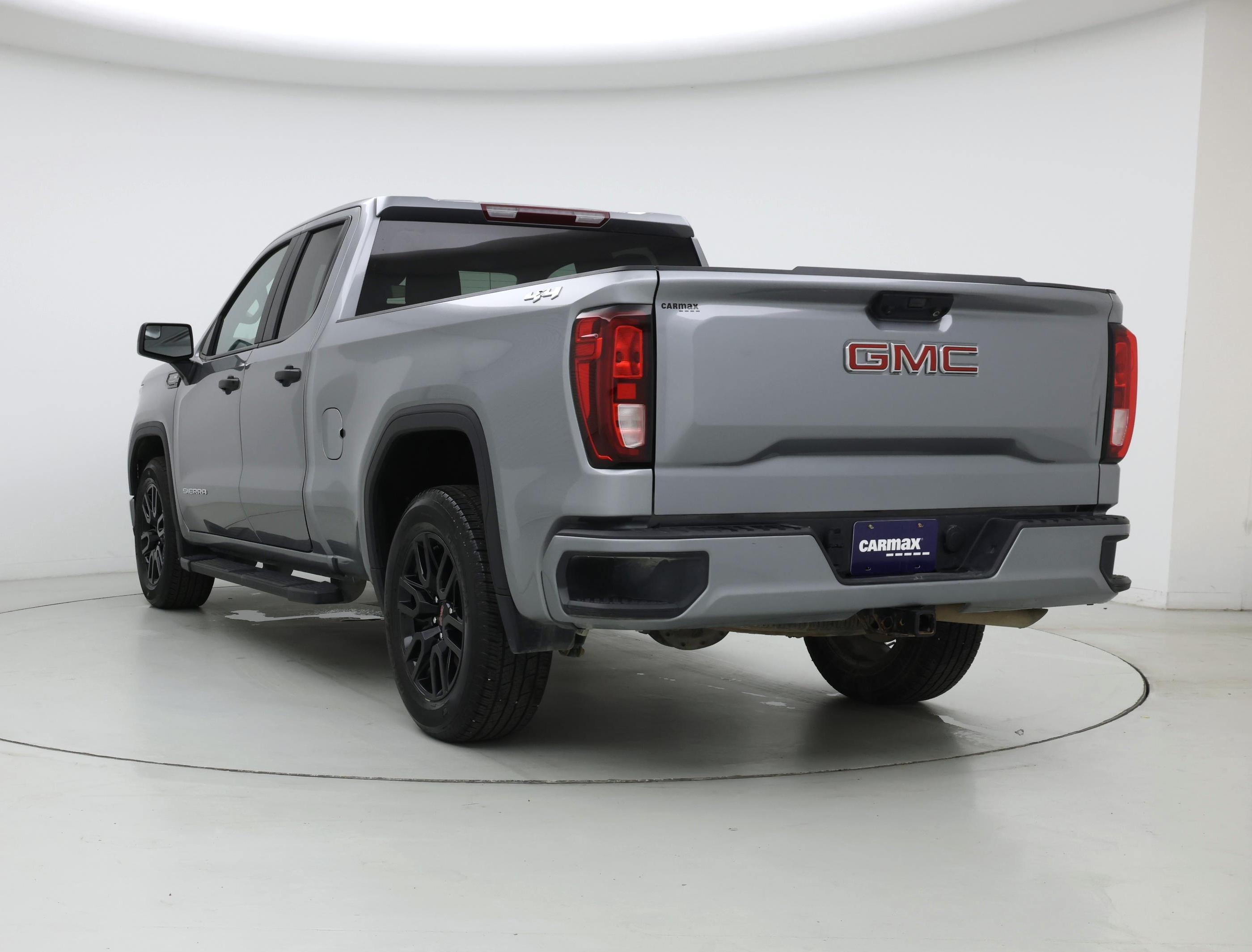 Thumbnail: 2023 GMC Sierra 1500 - 2