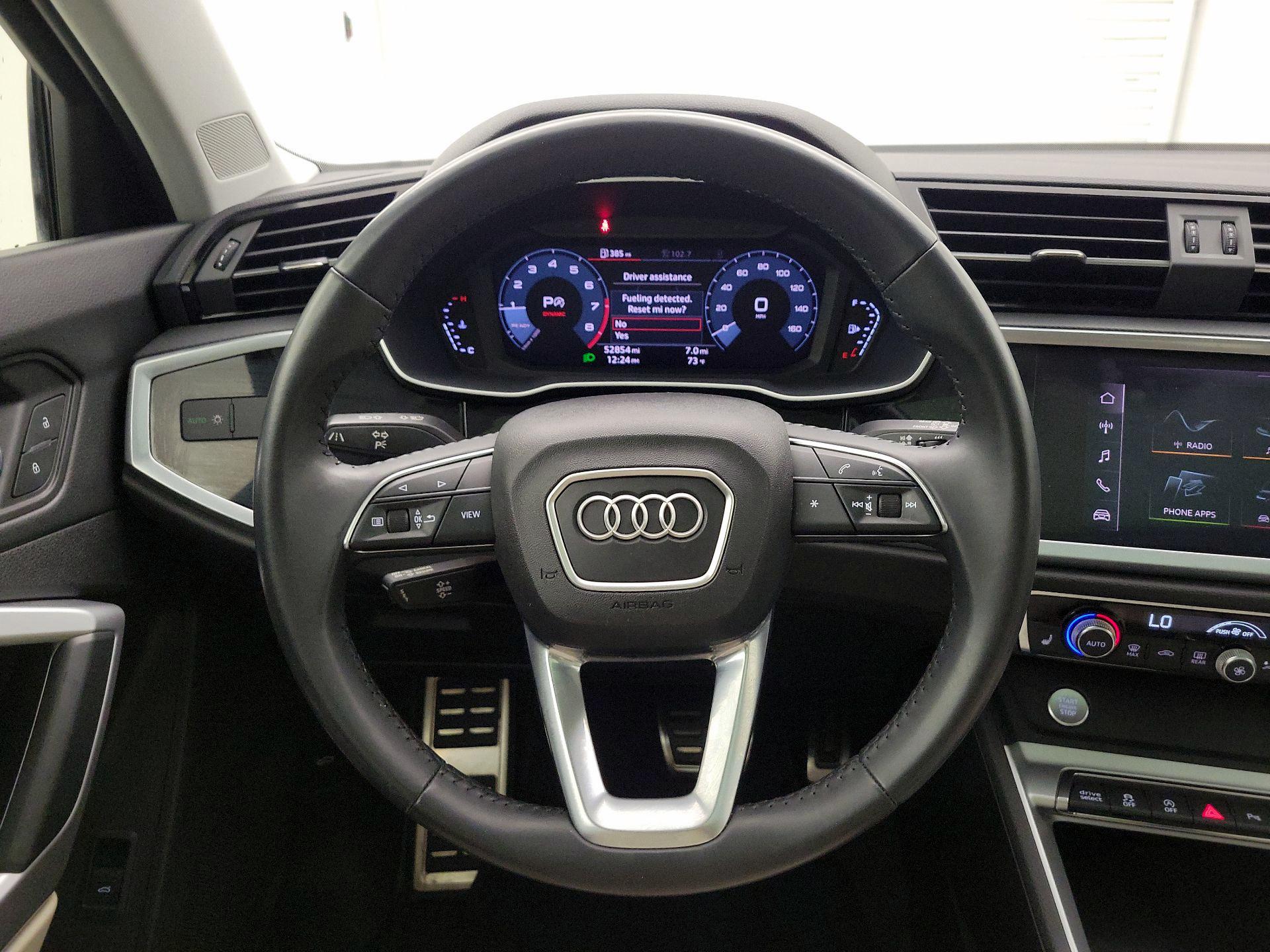 Thumbnail: 2020 Audi Q3 - 10